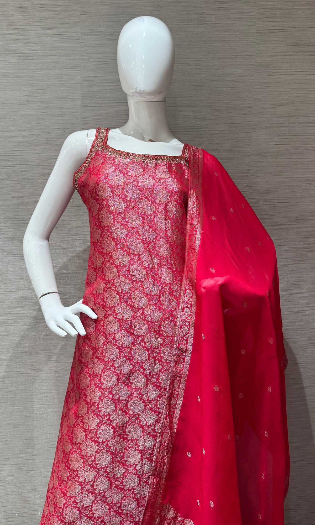 RANI BANARASI SILK KURTA SET WITH DUPATTA