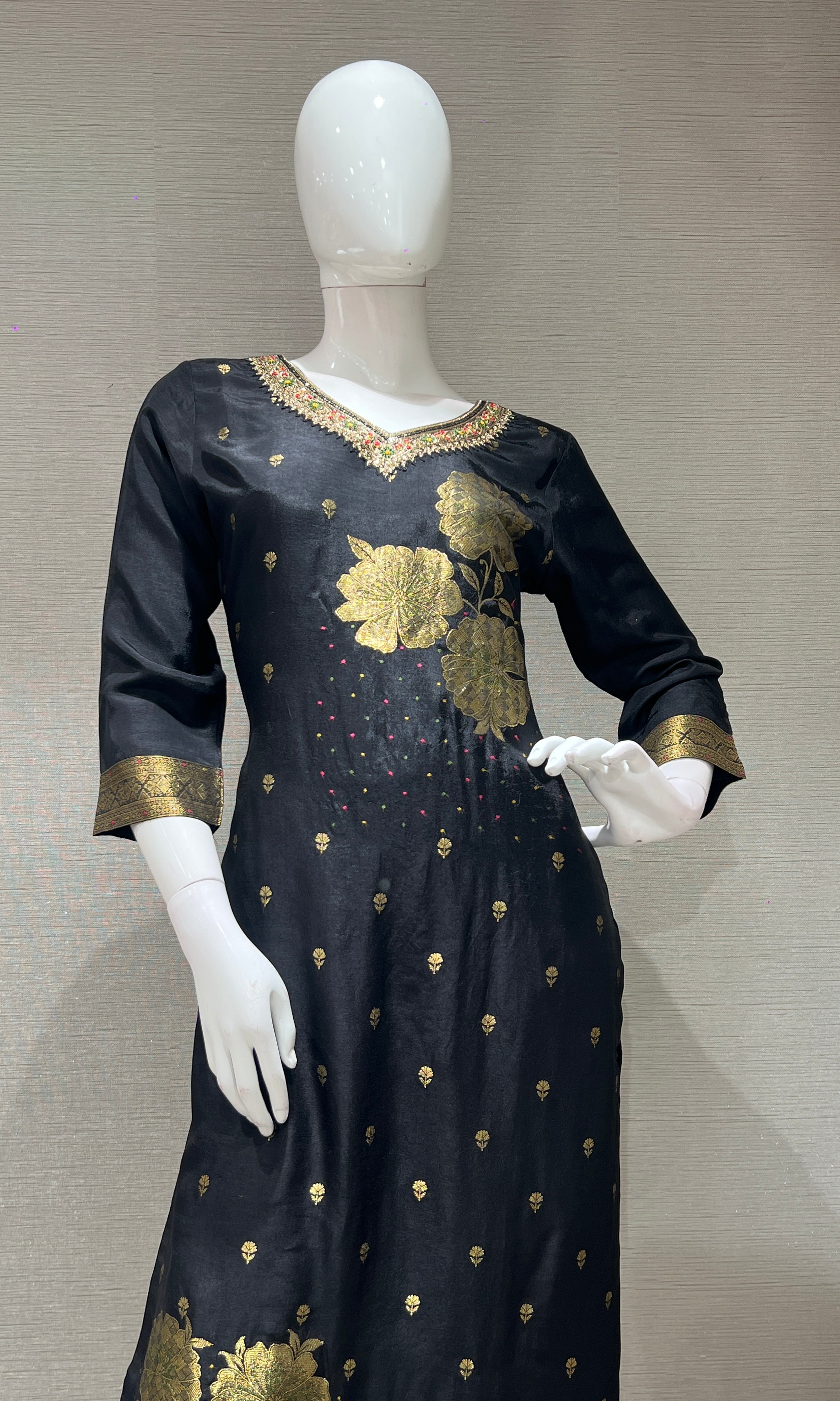 BLACK GOLDEN FLORAL KURTA SET