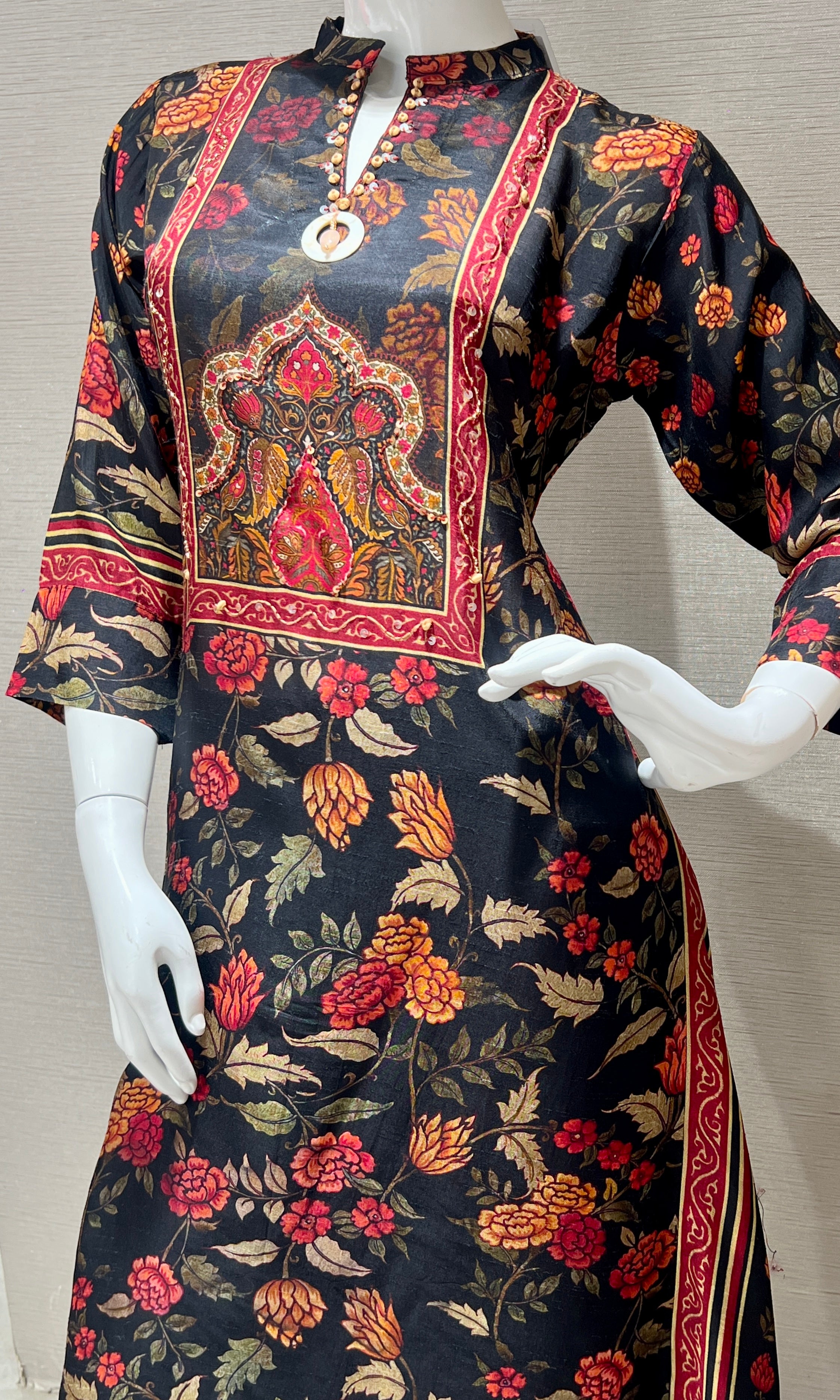 Black kurta set with palazzo pant