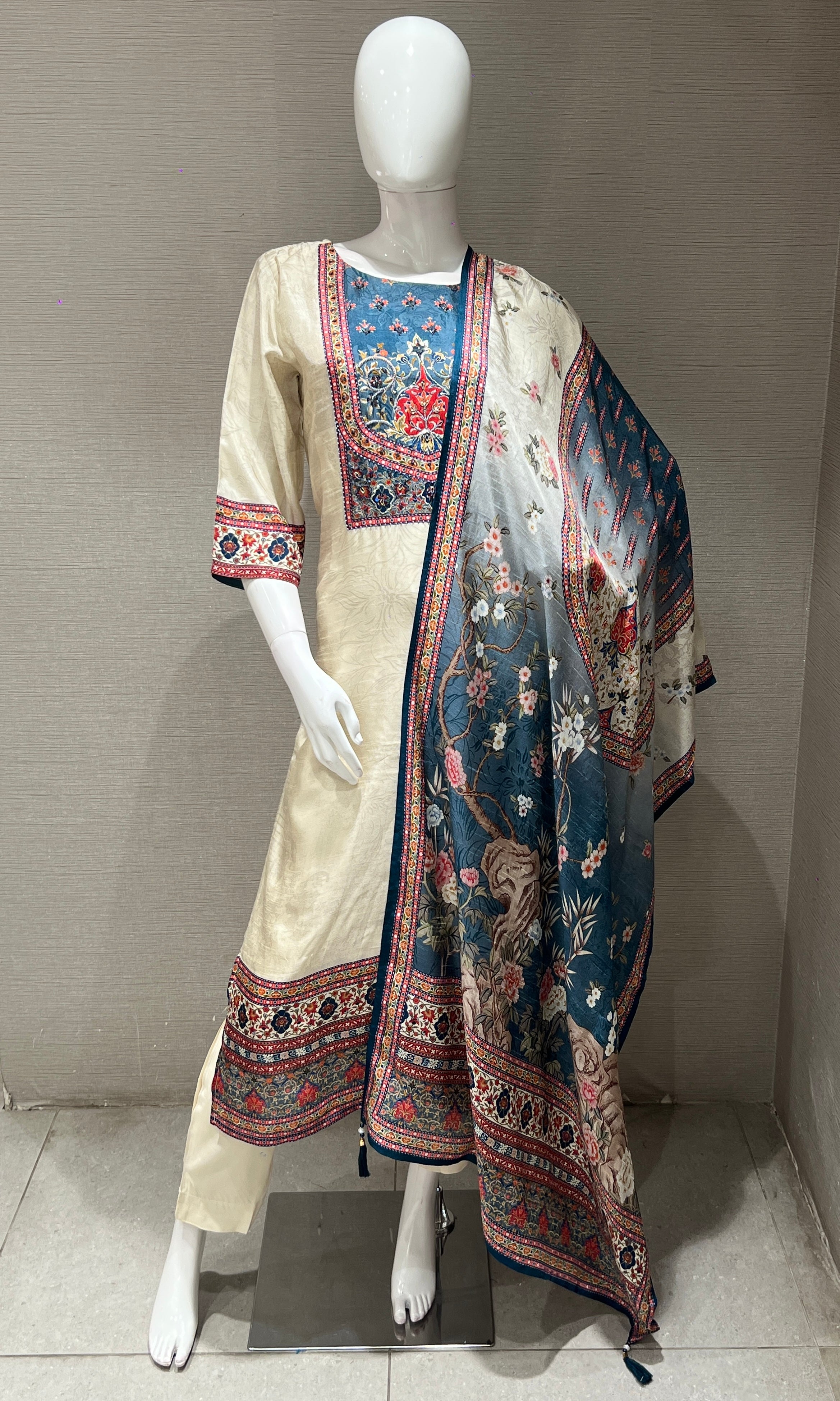 Elegant Cream Digital Print kurta set