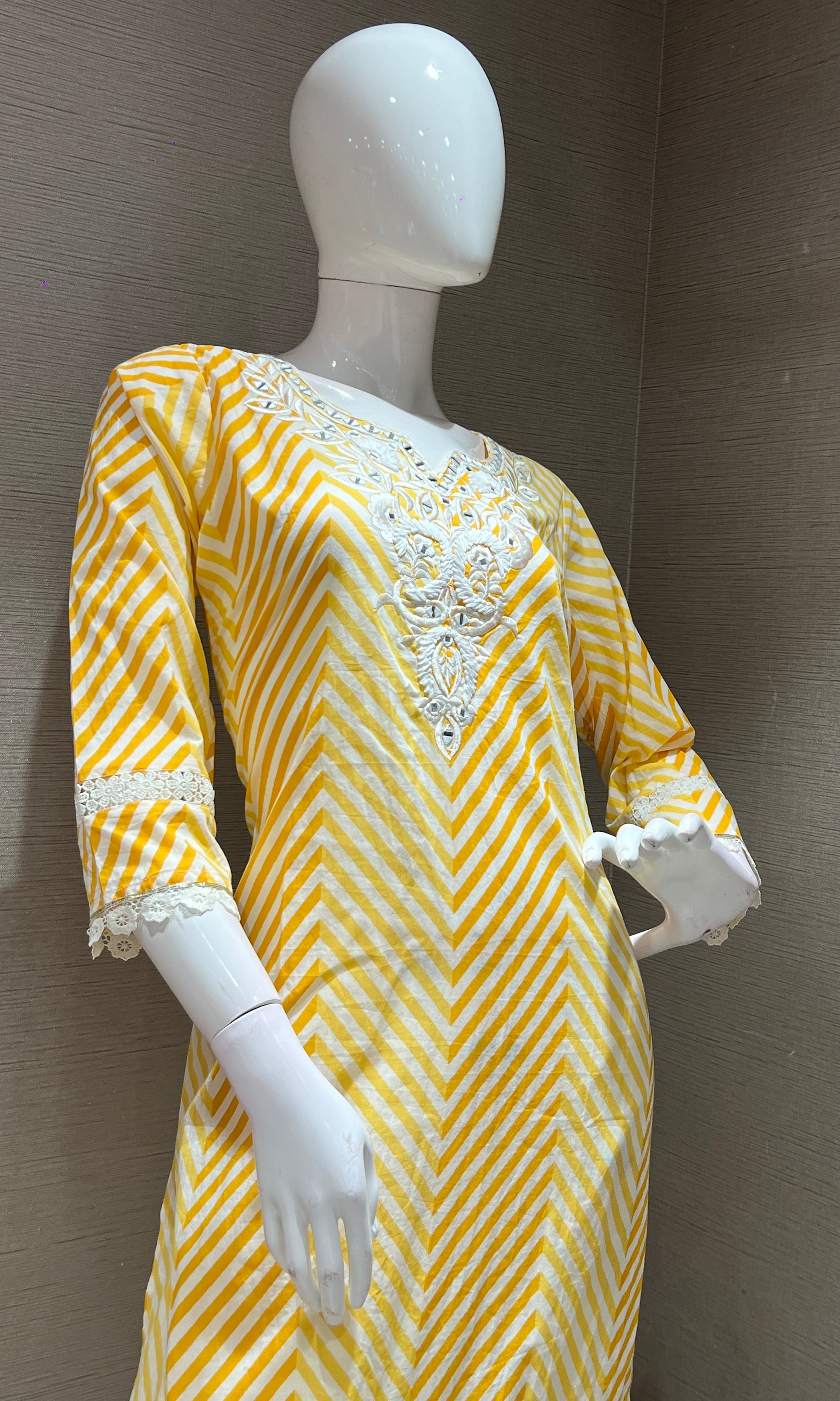 YELLOW LEHARIYA ZIG ZAG PRINT KURTA SET
