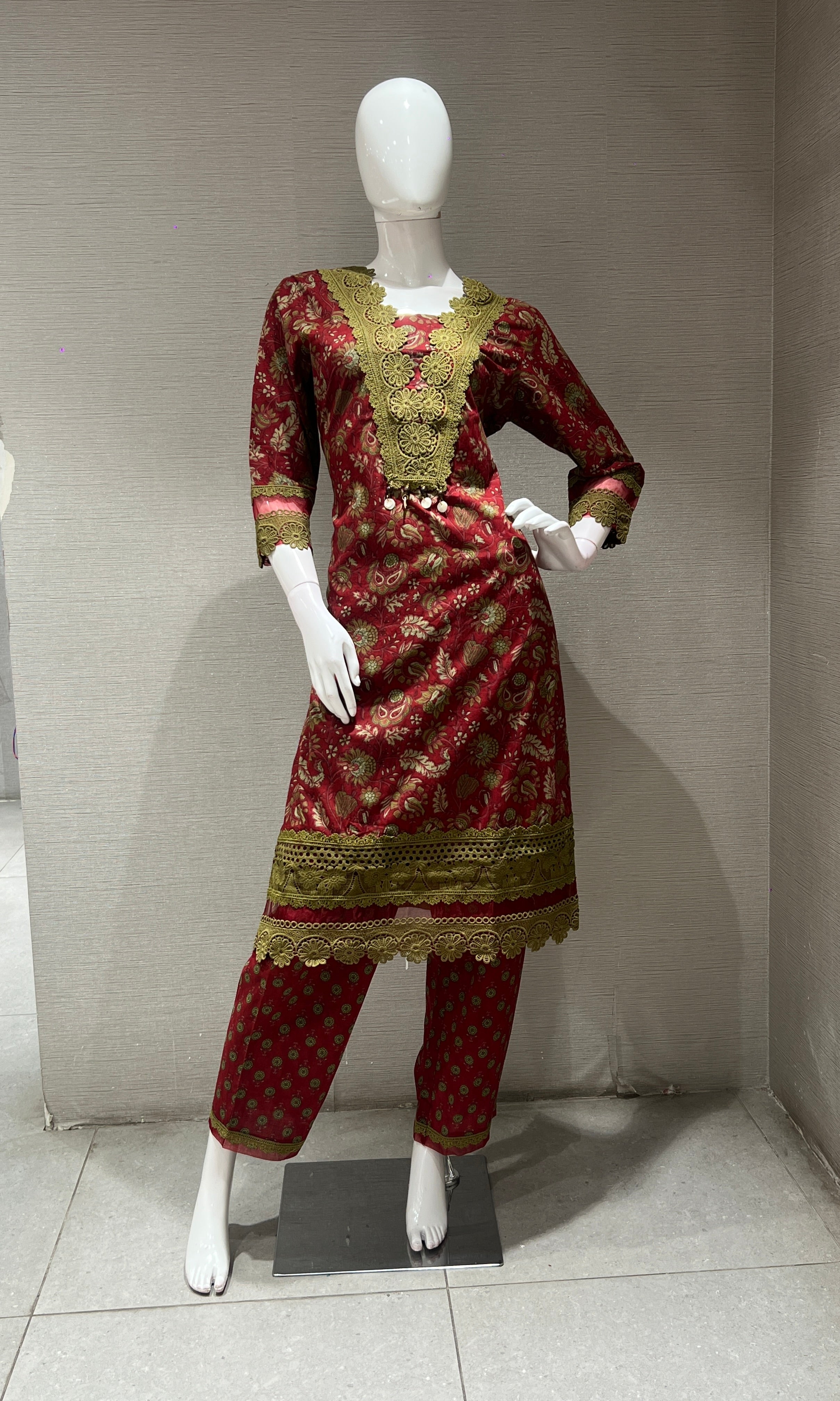 Red FLORAL EMBROIDERED KURTA SET