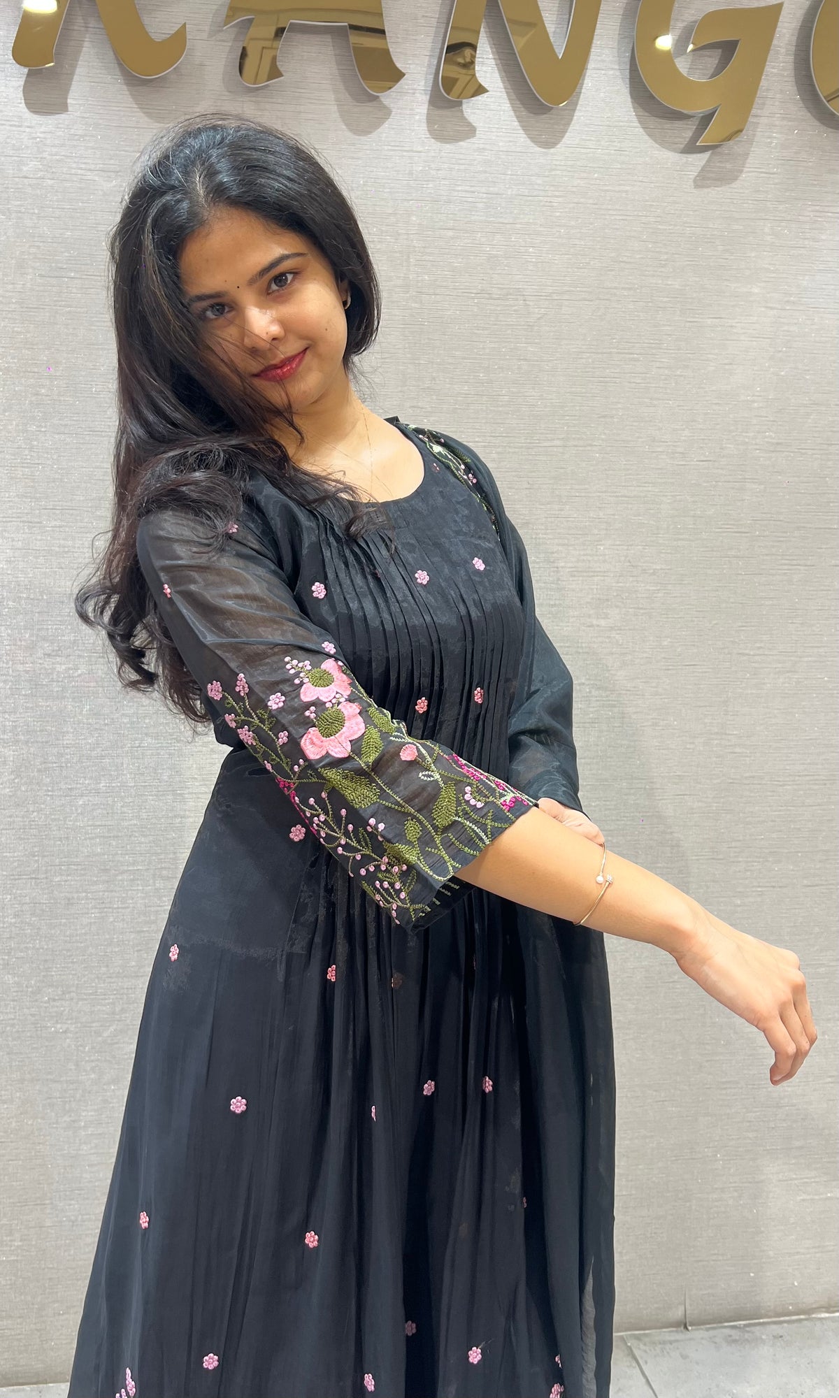 Black mul chanderi floral embroidery kurta set with dupatta