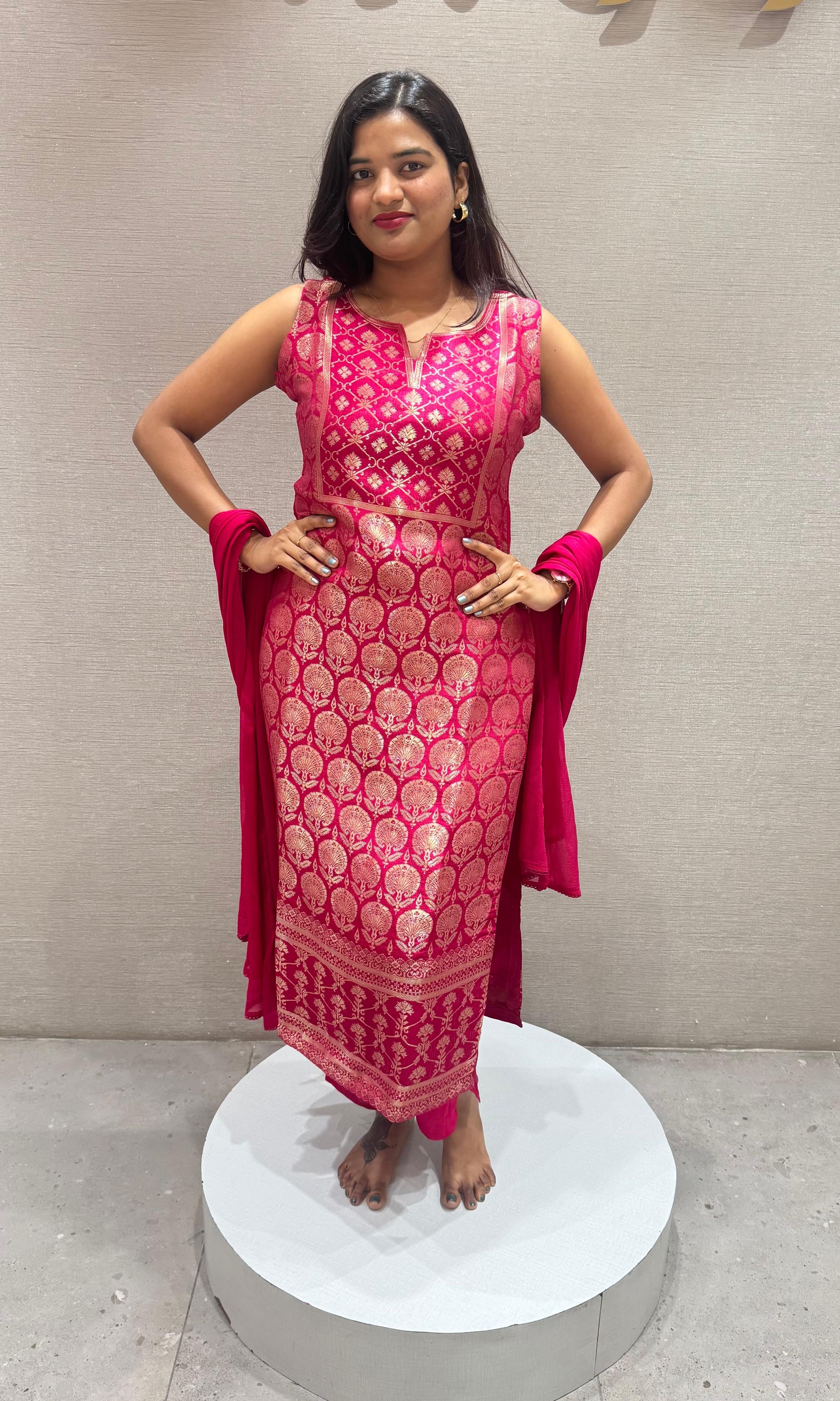 Pink golden banarasi kurta set