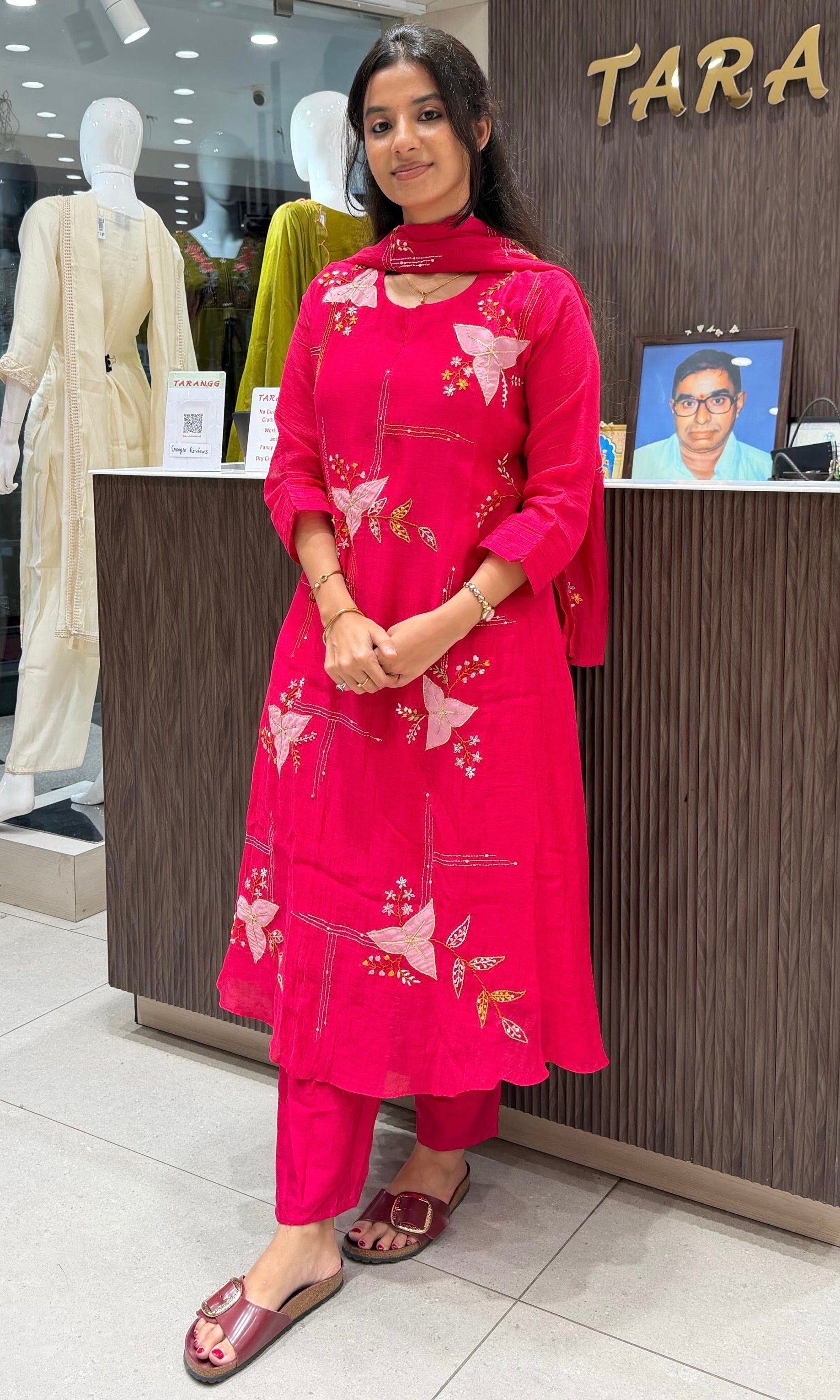 Rani Elegant Muslin Pleated Chanderi Kurta Set