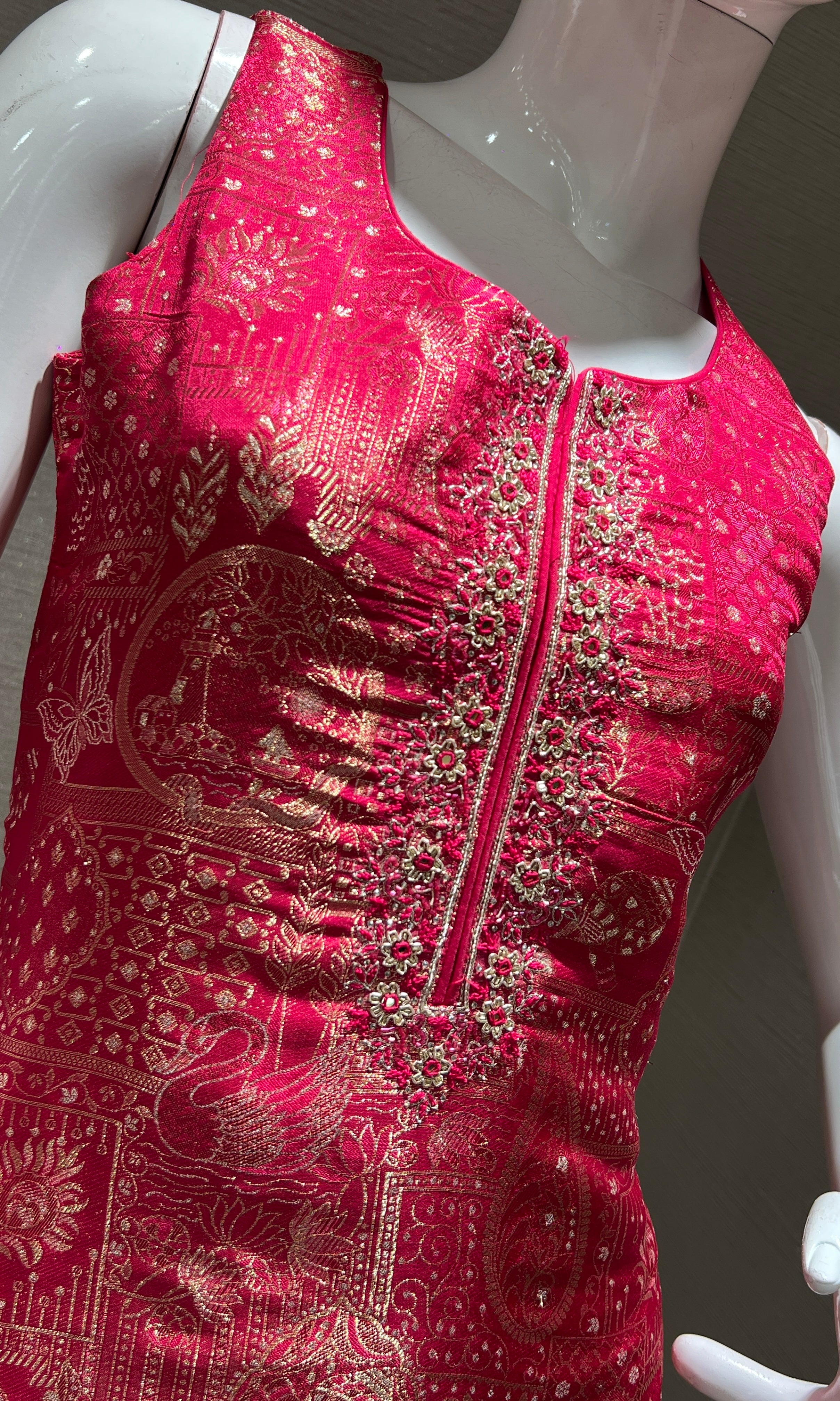 PINK ETHNIC KURTA SET WITH WOVEN DUPATTA