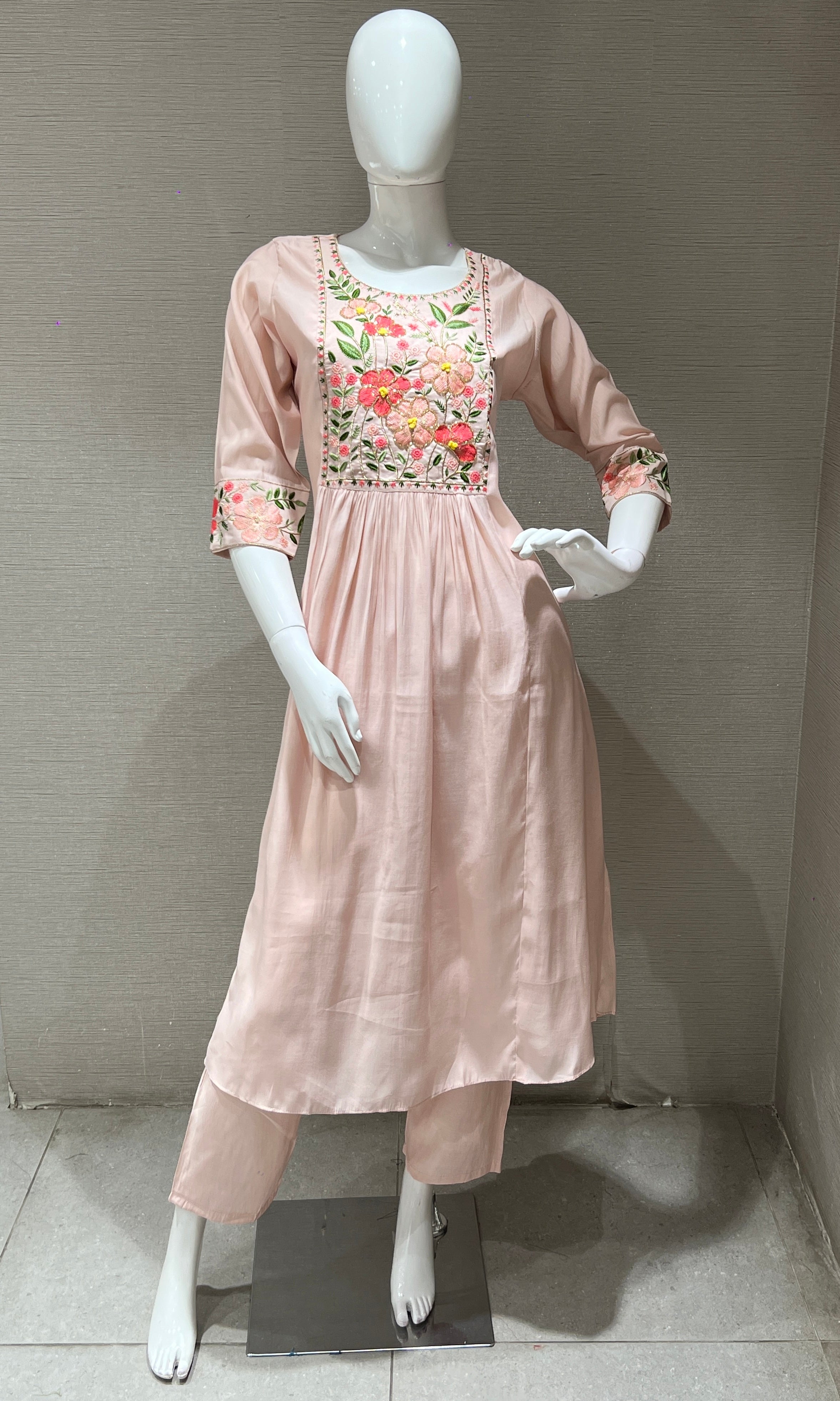Light Peach Floral Mul Chanderi kurta set