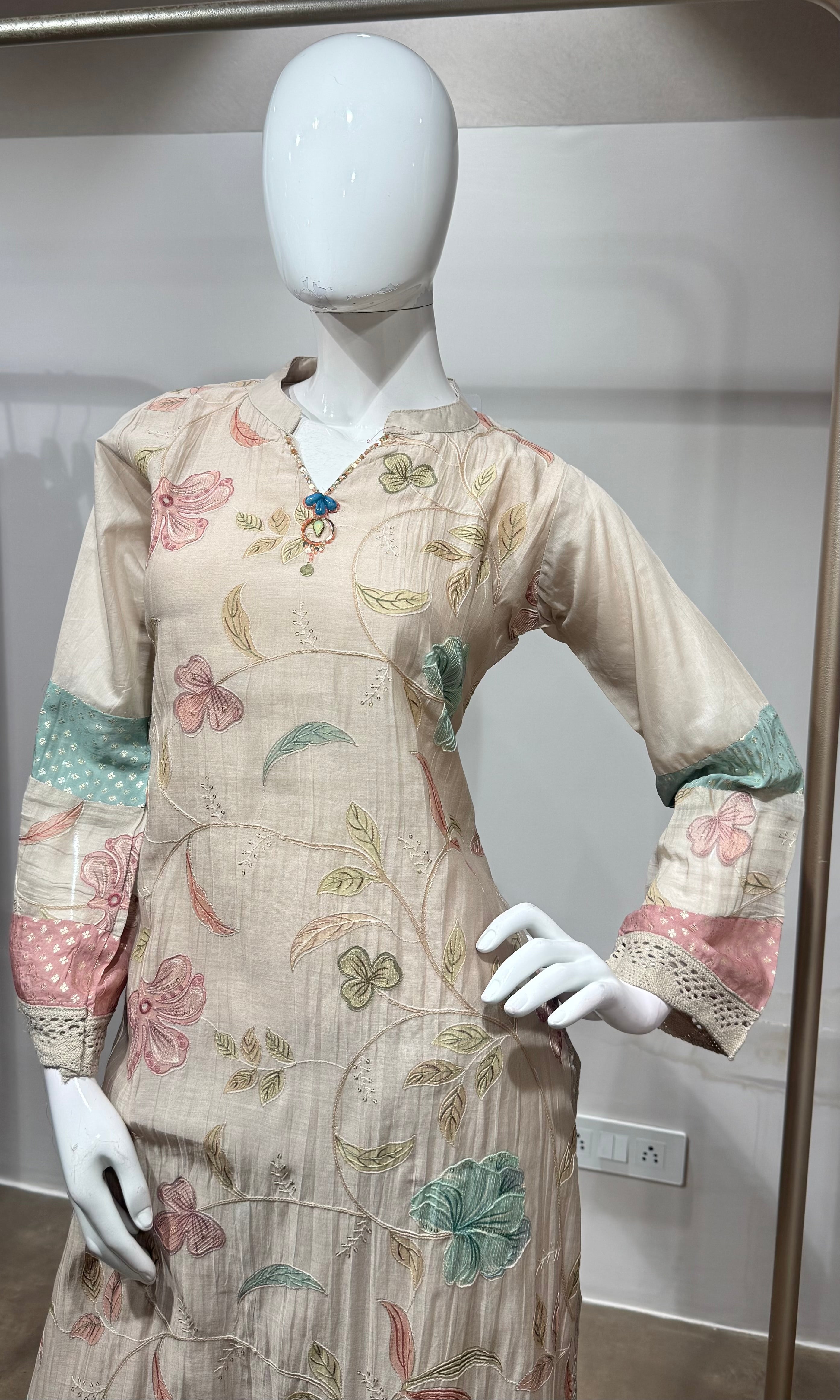 MOEE Floral Kurta Set with Dupatta