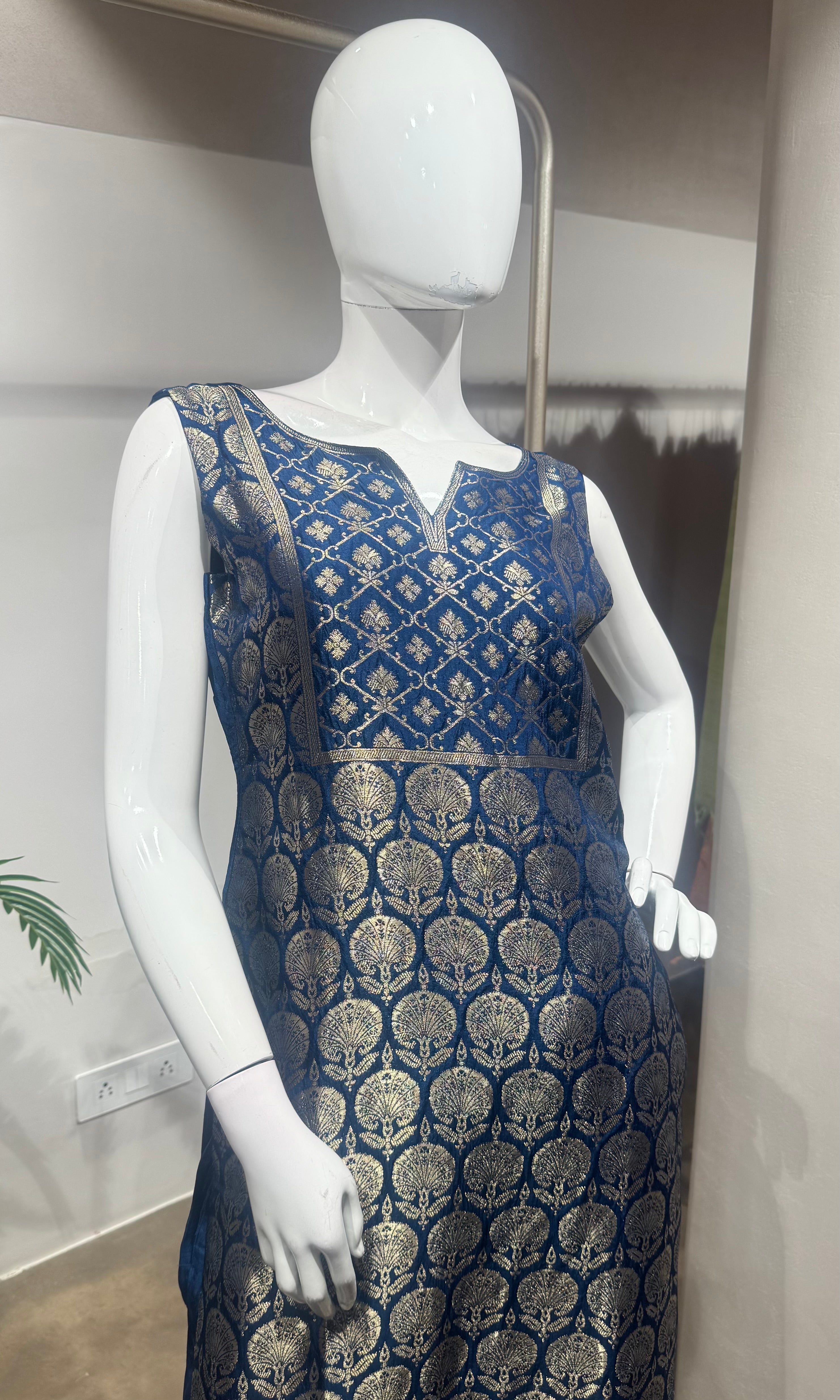 Blue golden banarasi kurta set