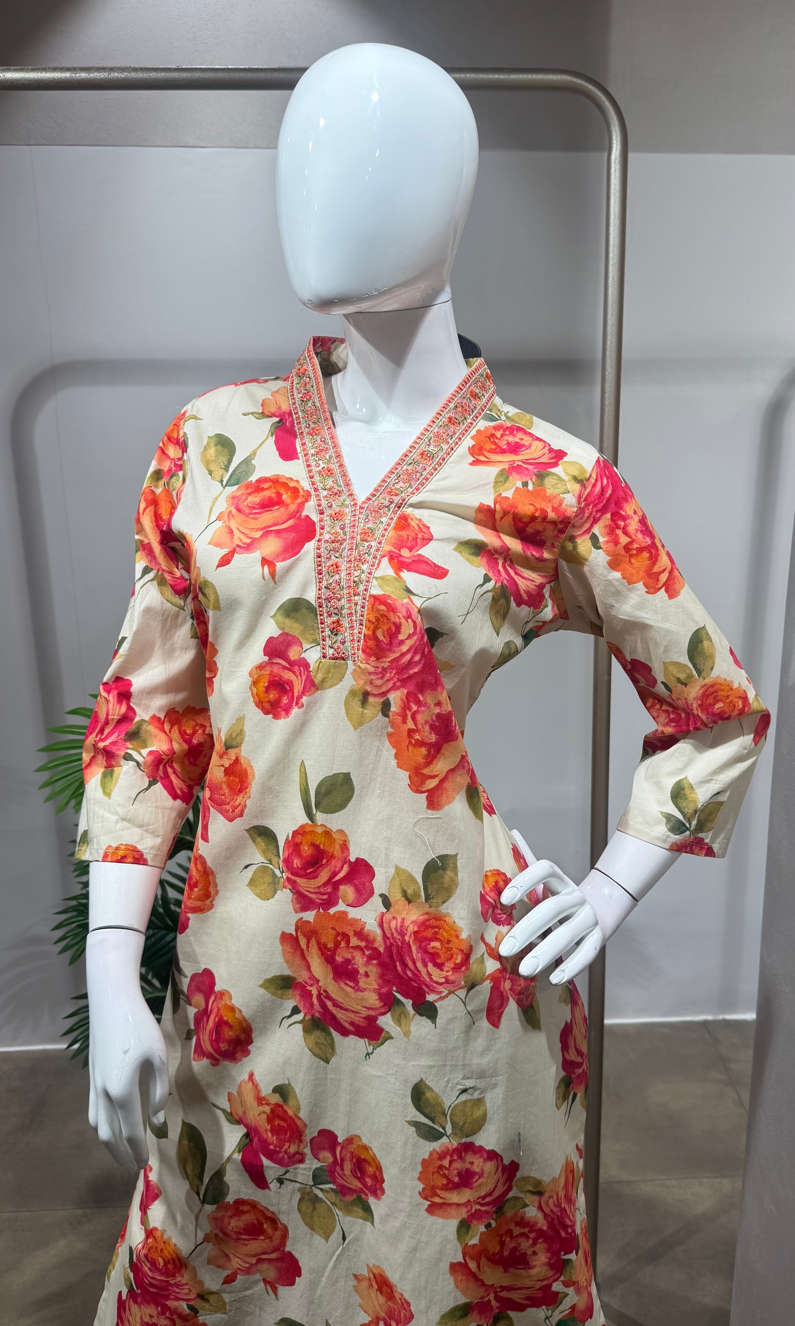 Cream floral print kurta set