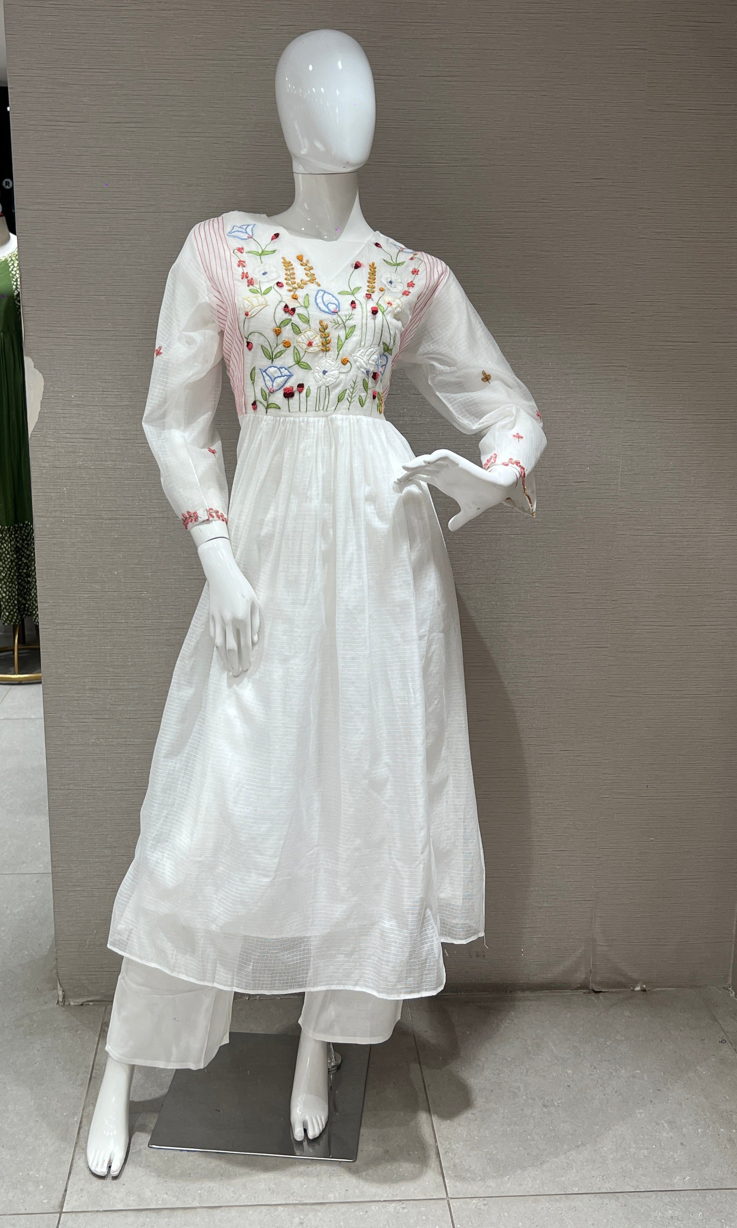 White Anarkali