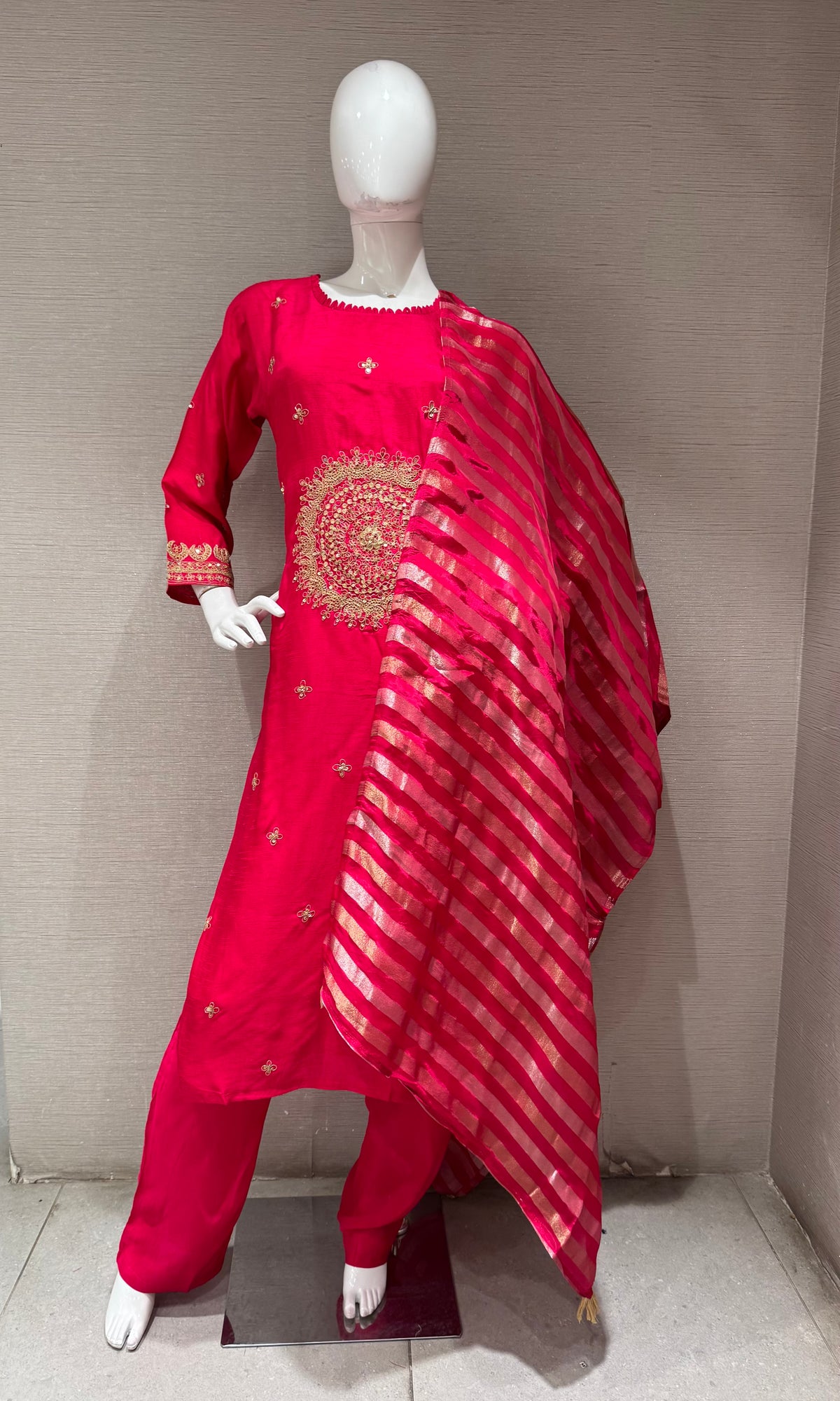 RANI Mul Chanderi Kurta Set with Striped Dupatta