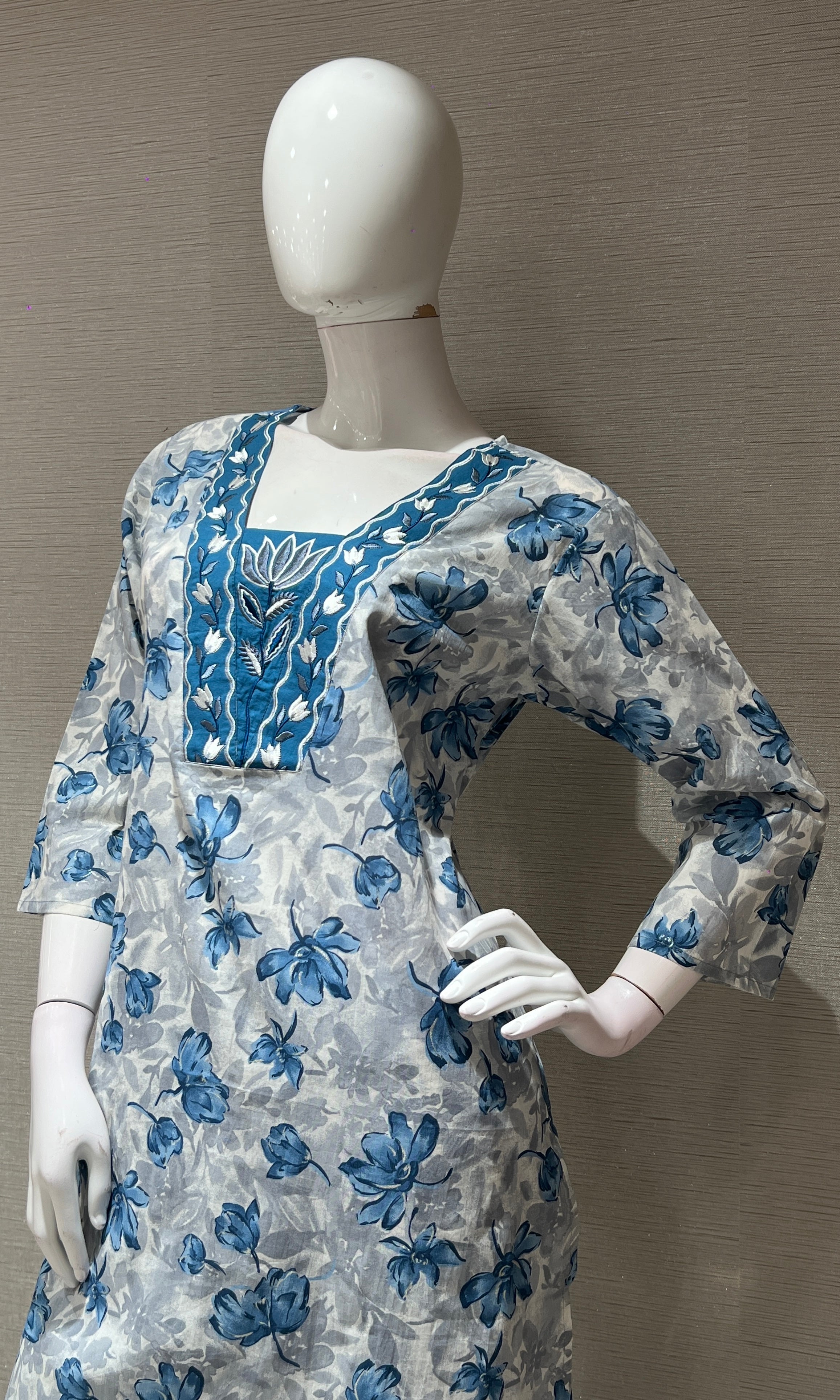 Blue floral PRINT kurta set