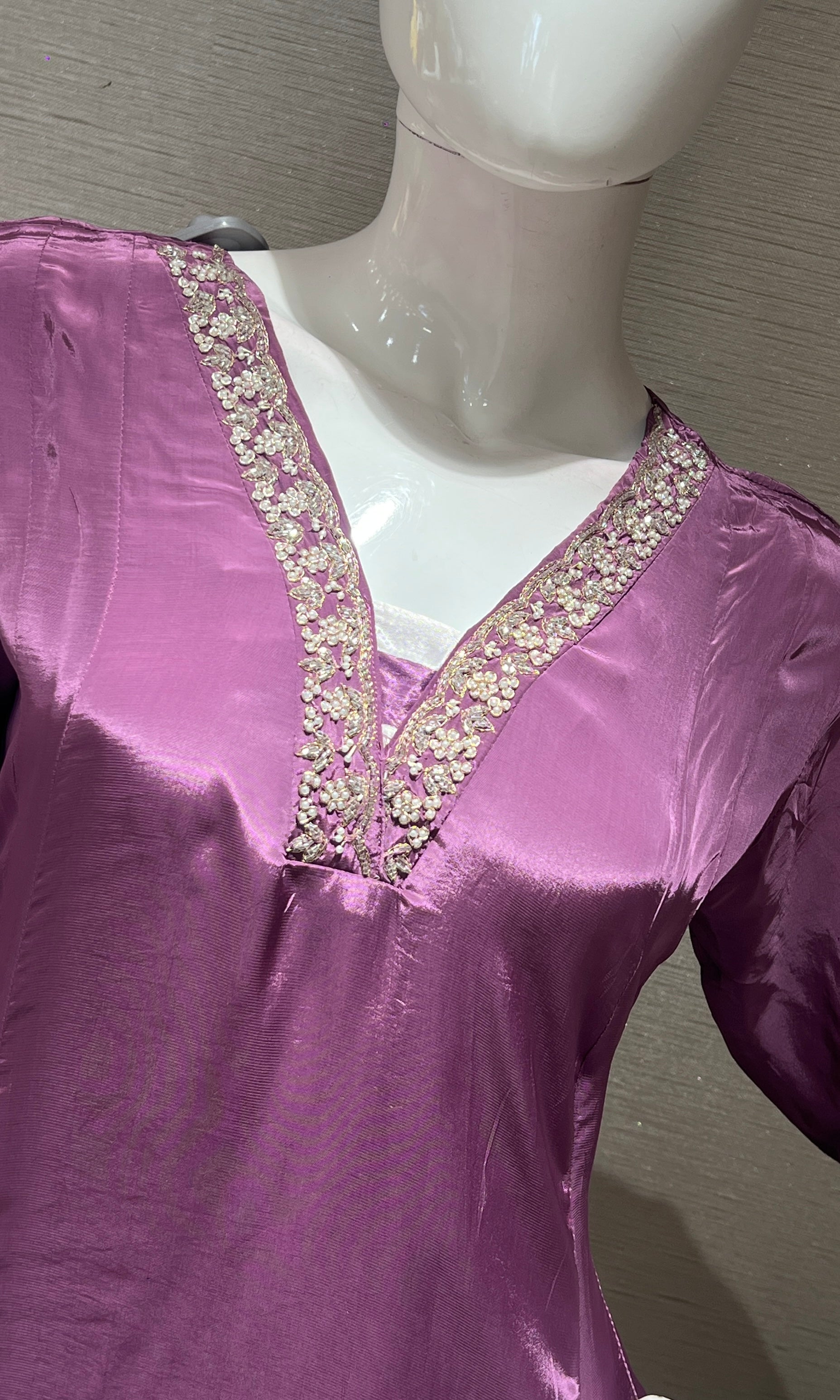 Lilac kurta set with a striped dupatta