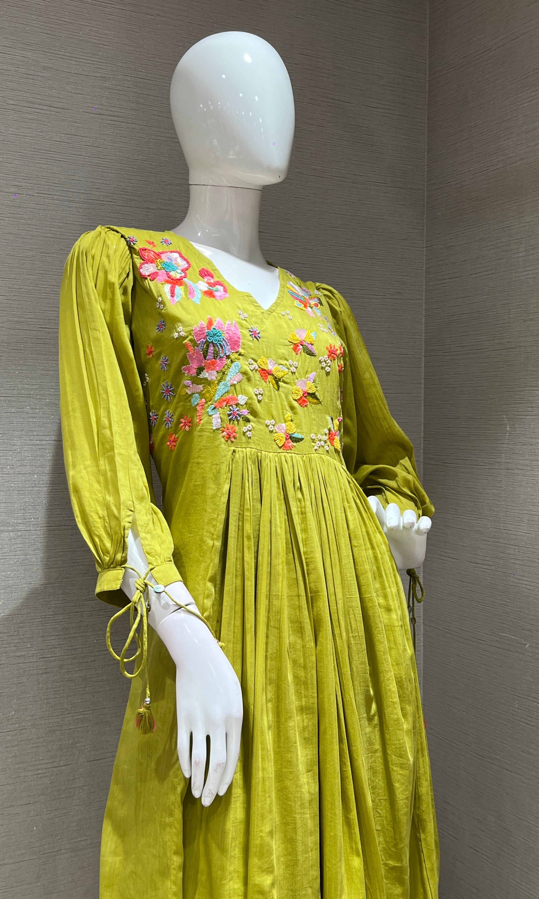 Green FLORAL MUL CHANDERI kurta set