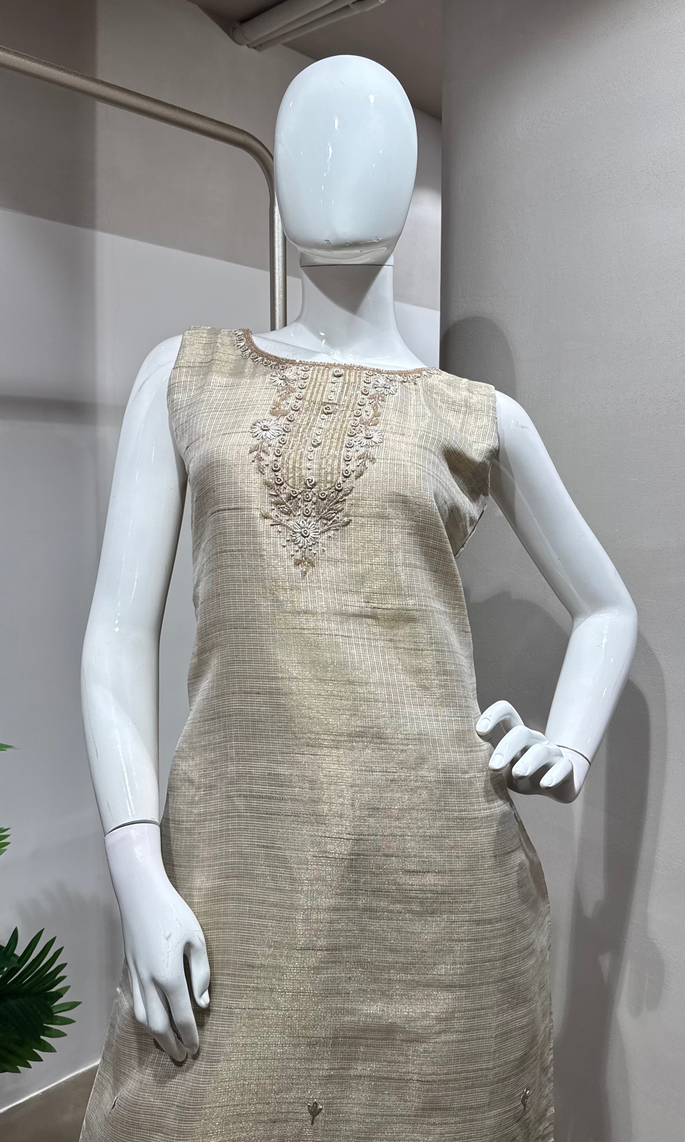 Cream elegant kurta set