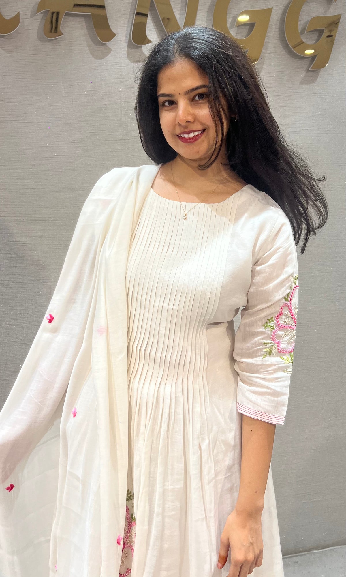 Cream Mul Cotton Floral Printed Kurta set & Dupatta