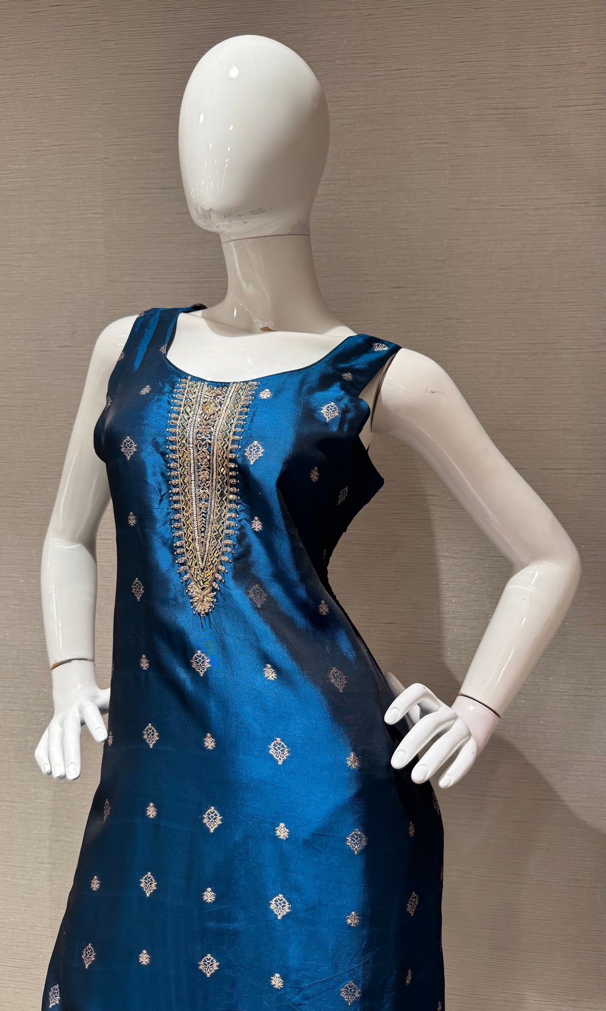 Blue silk Embroidered Kurta Set with dupatta