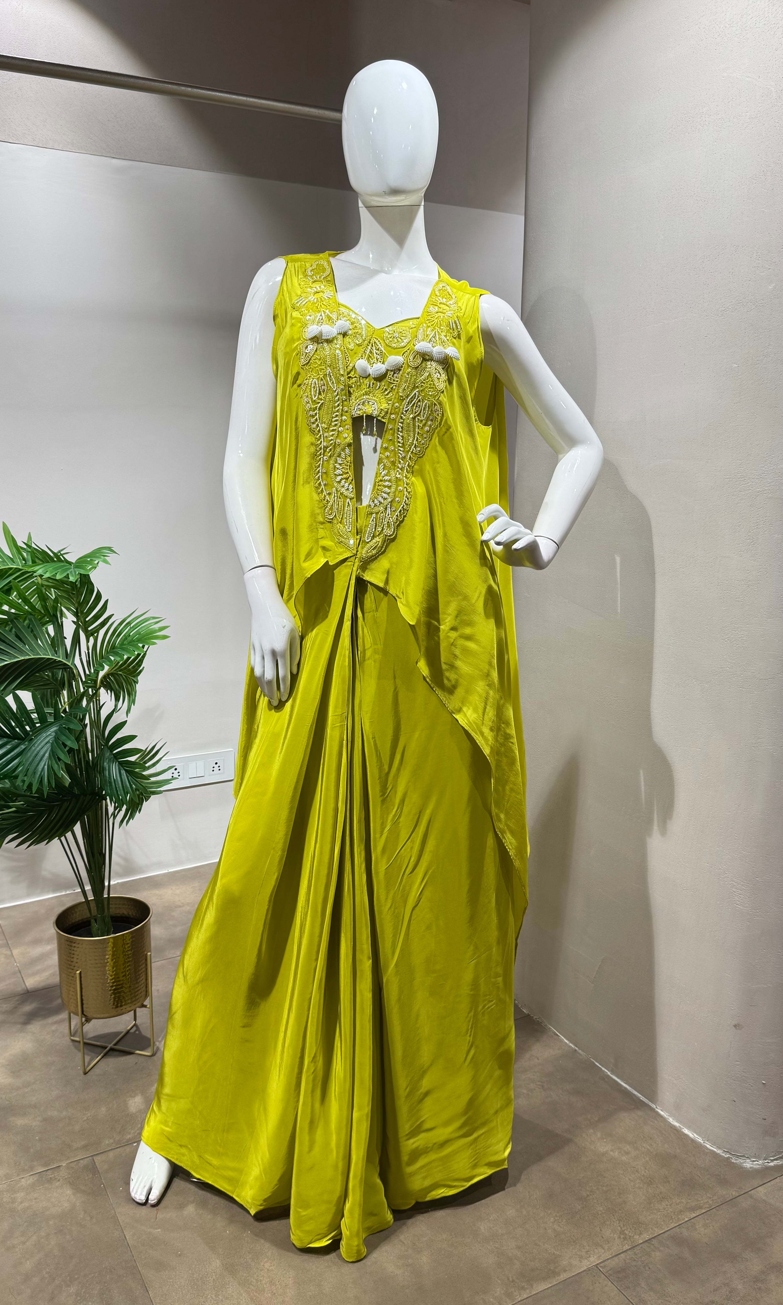 LIRIL DRAPE SKIRT WITH CROP JACKET