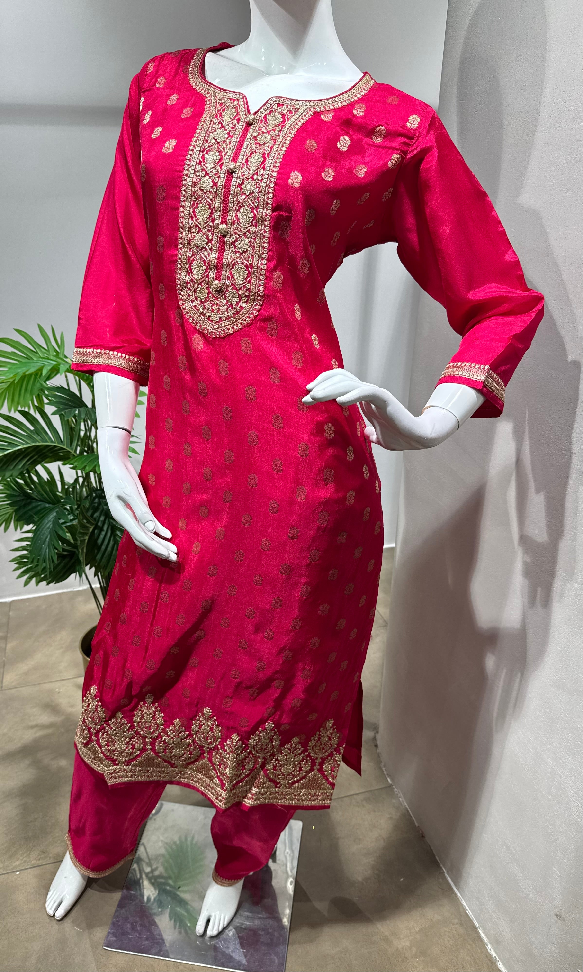 Pink Kurta Set with Gold Embroidery & Dupatta