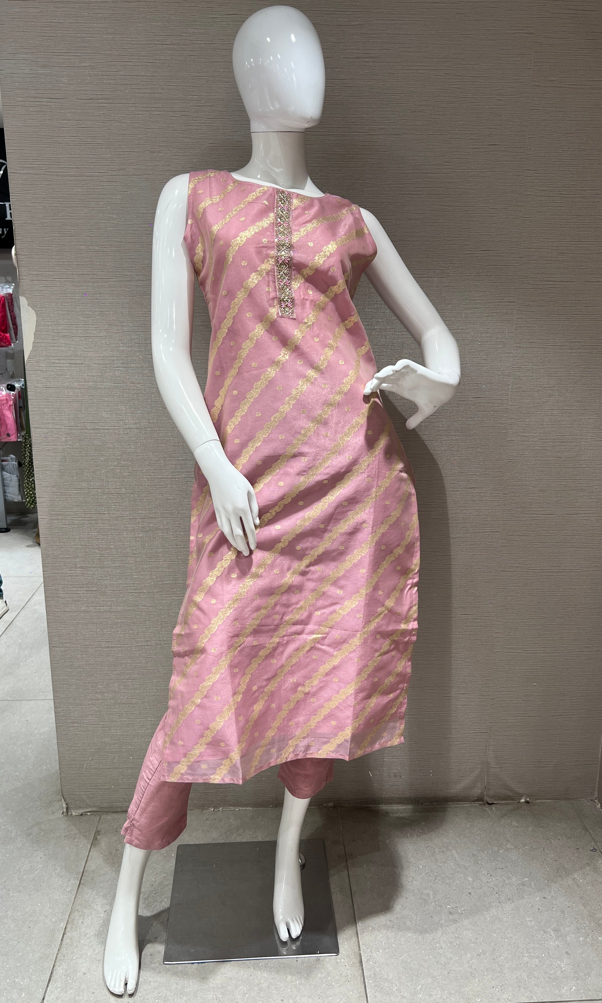 Onion pink kurta set