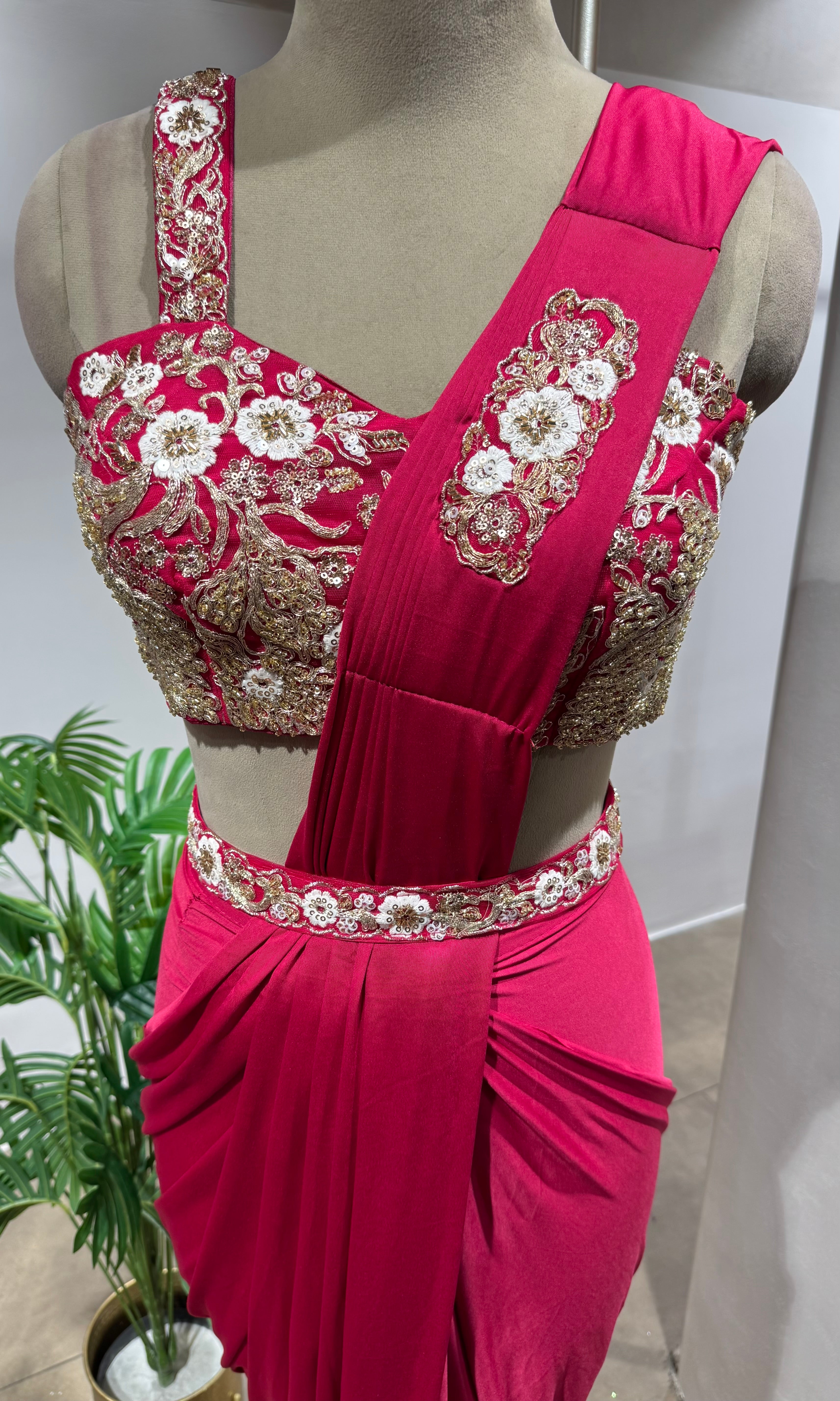 RANI DRAPE SAREE WITH CORSET BLOUSE & BELT