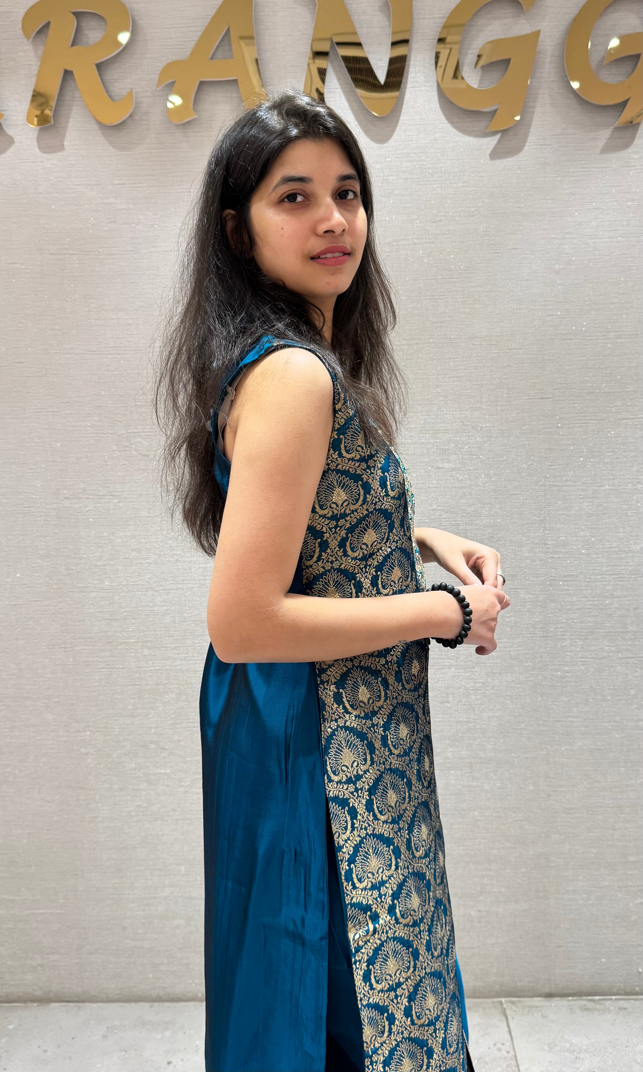 PEACOCK blue GOLDEN EMBROIDERY KURTA SET