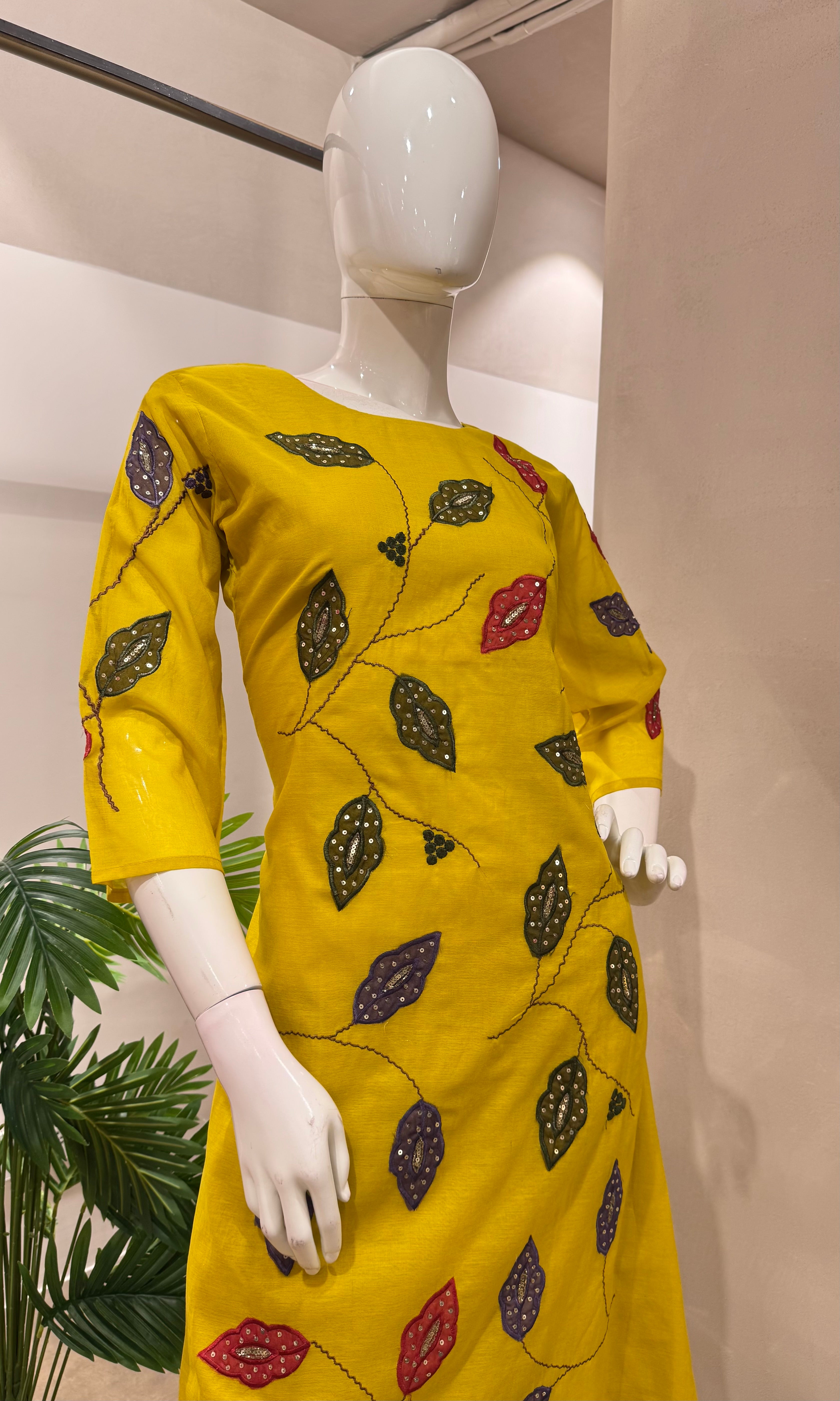 YELLOW LEAF EMBROIDERED KURTA SET