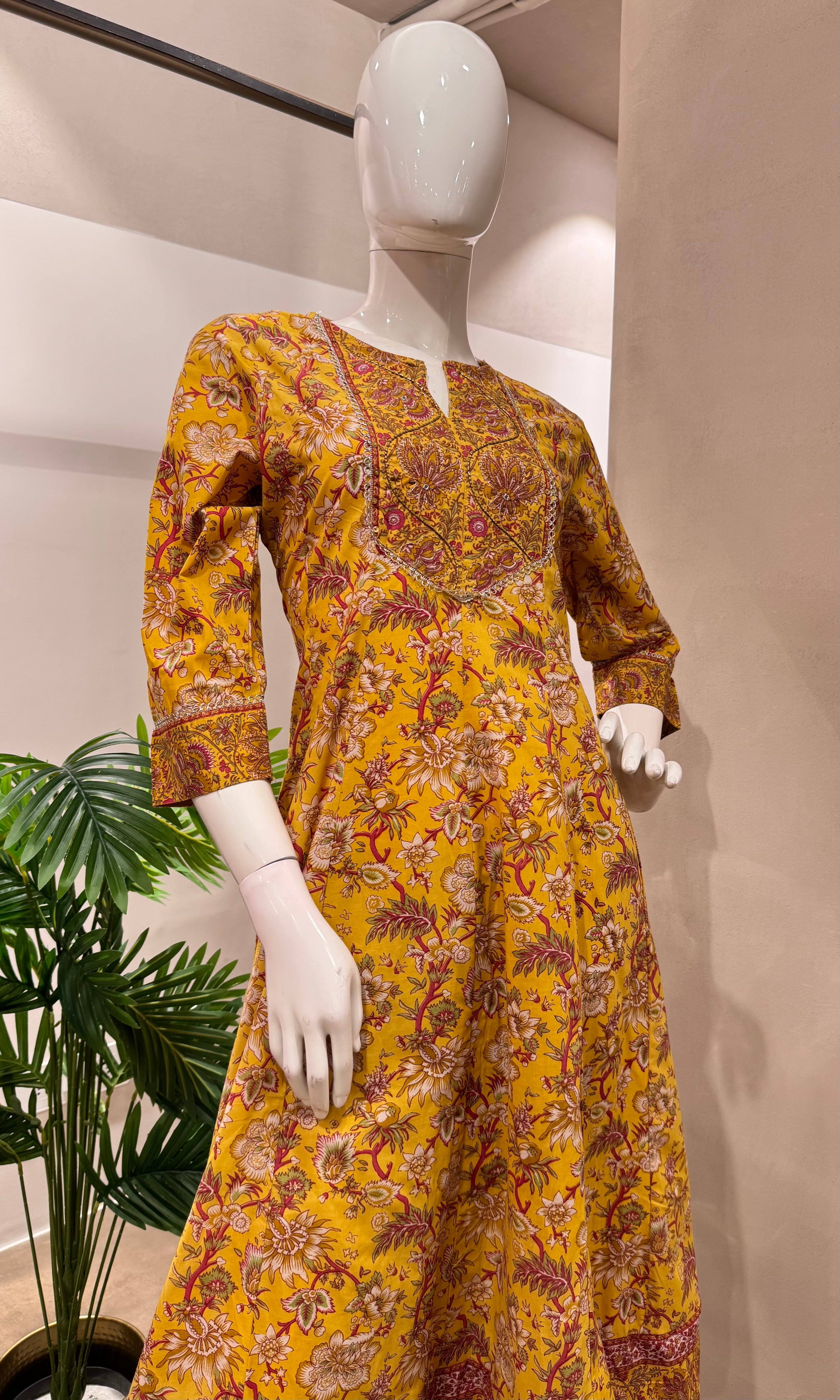 YELLOW ETHNIC PRINTED KURTA SET