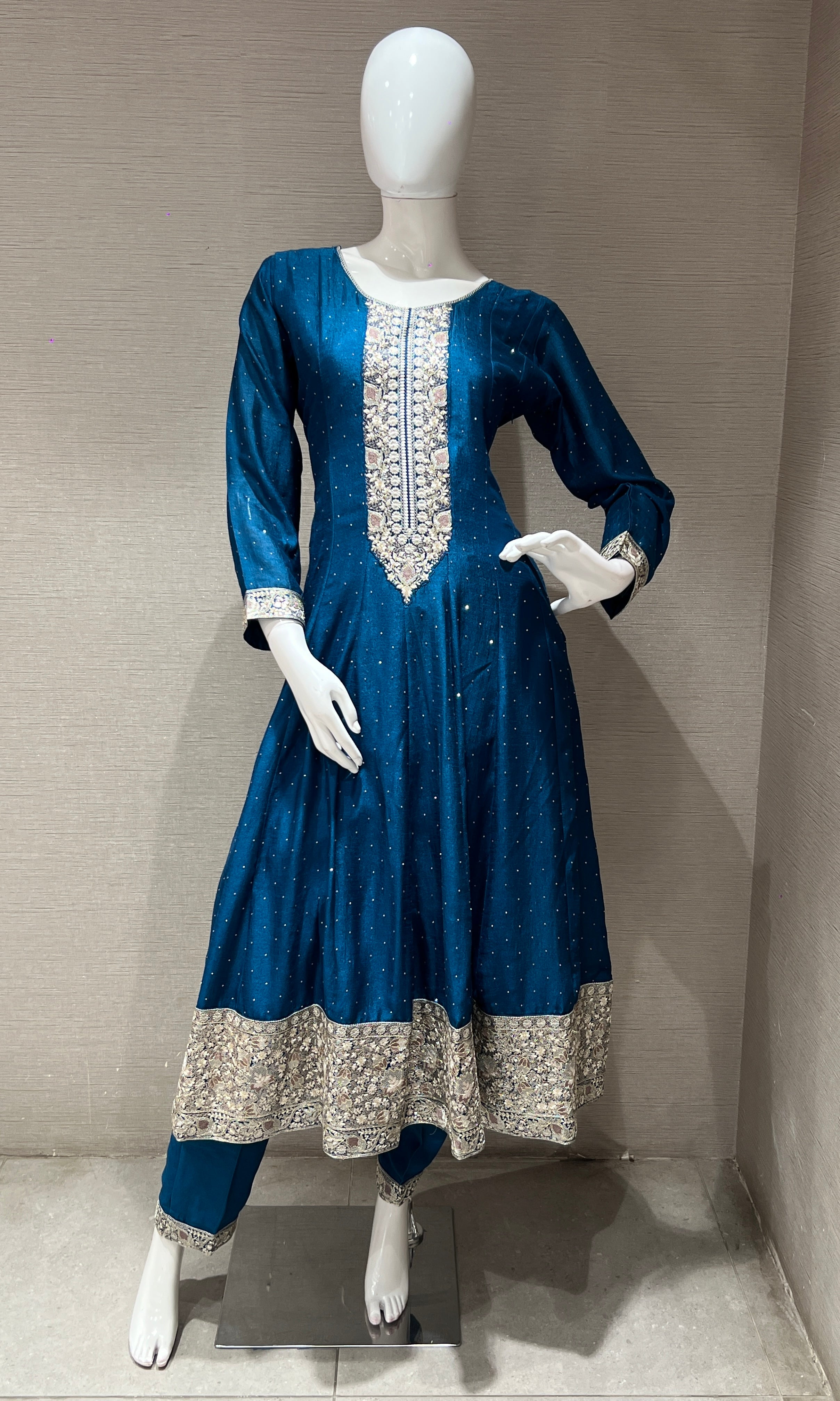 Blue Graceful Anarkali Kurta Set with Dupatta