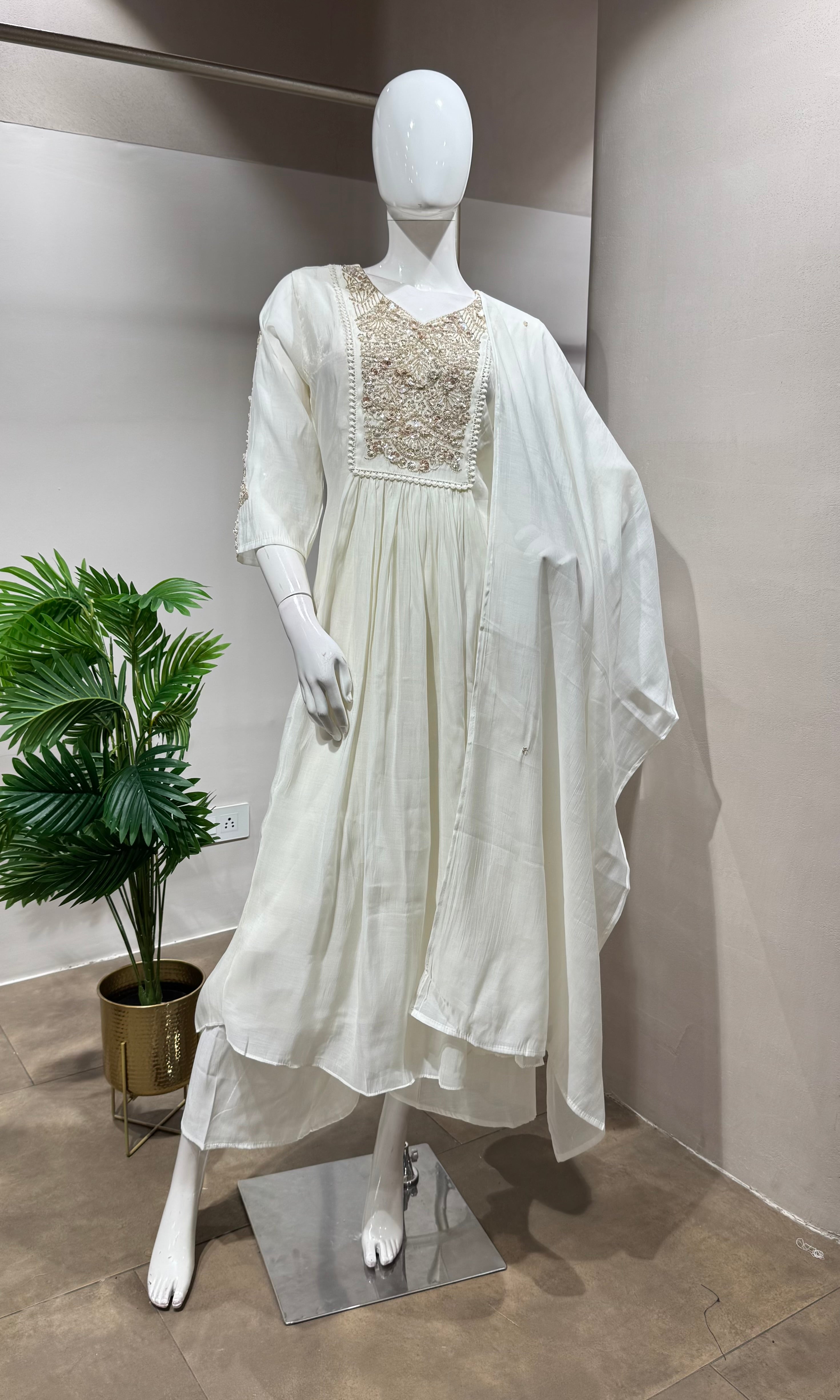 CREAM GOLDEN MUL CHANDERI KURTA SET