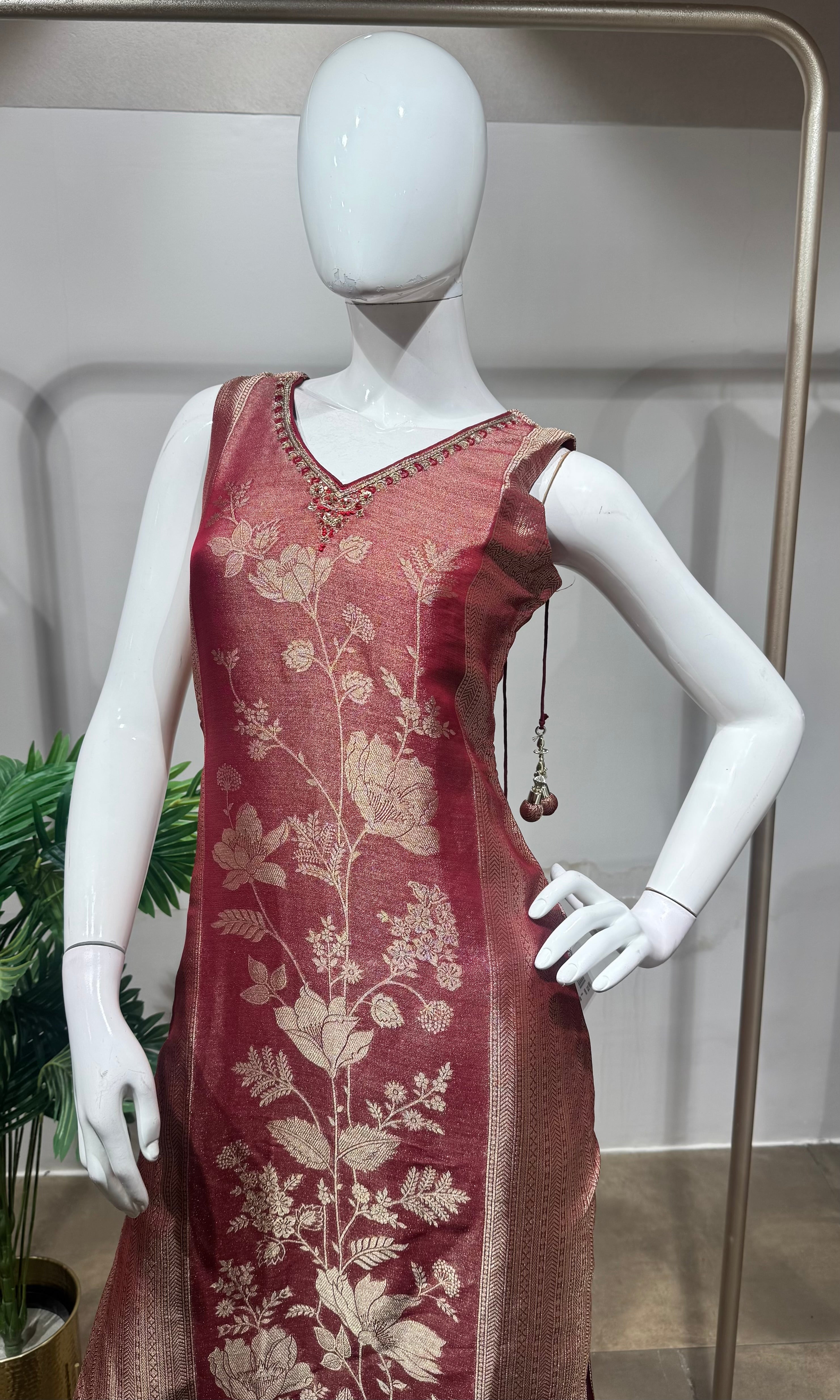 Maroon floral banarasi kurta set
