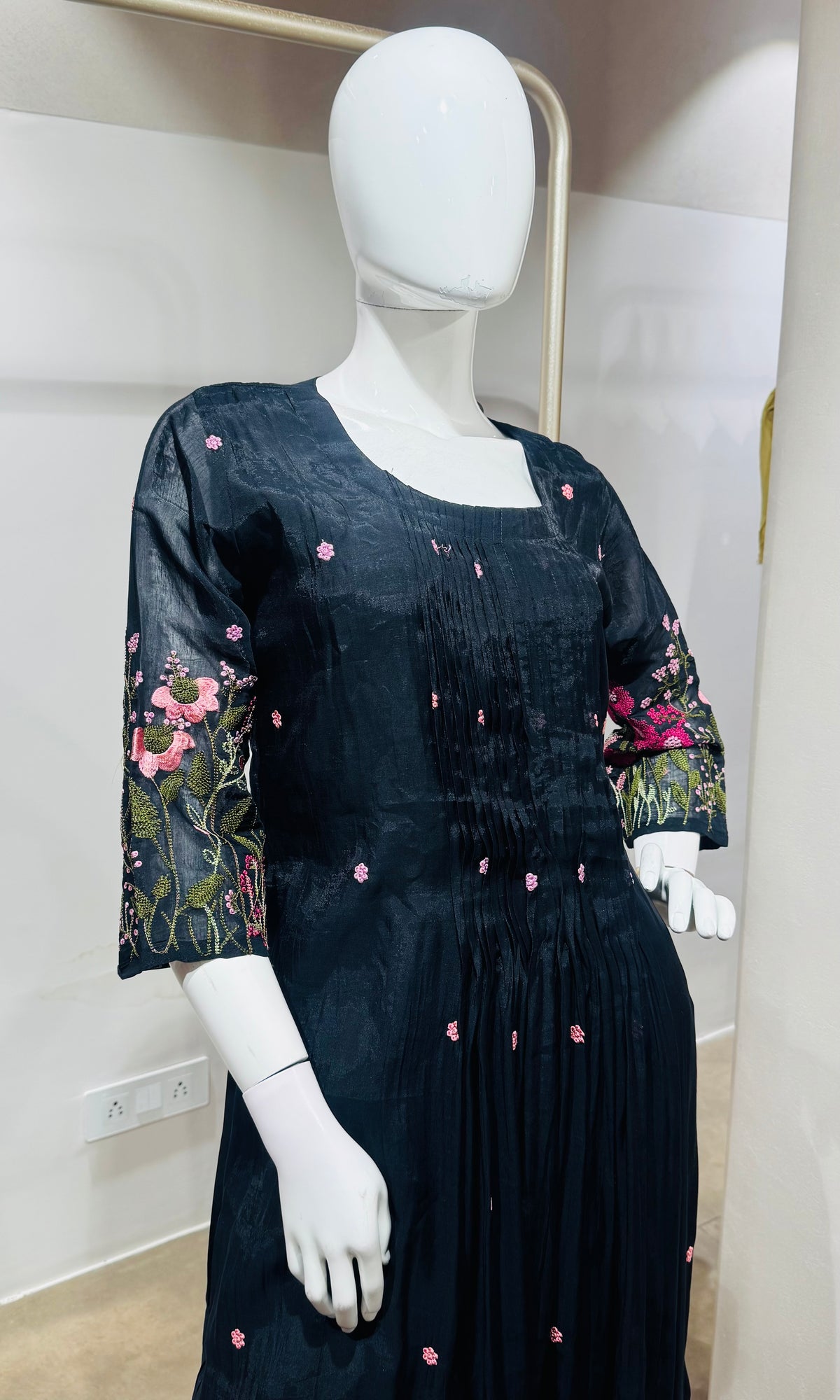 Black mul chanderi floral embroidery kurta set