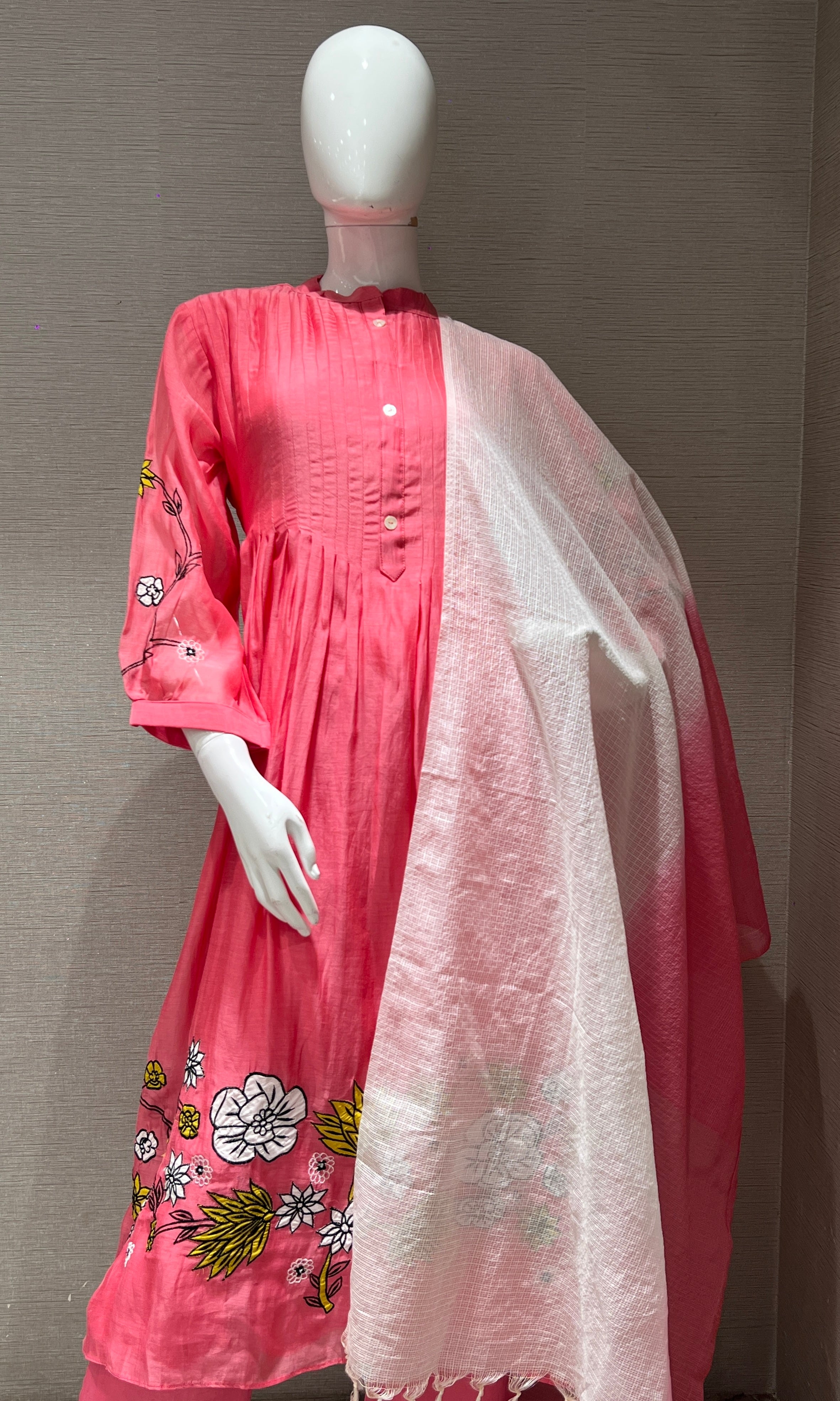Baby pink floral mul chanderi kurta set