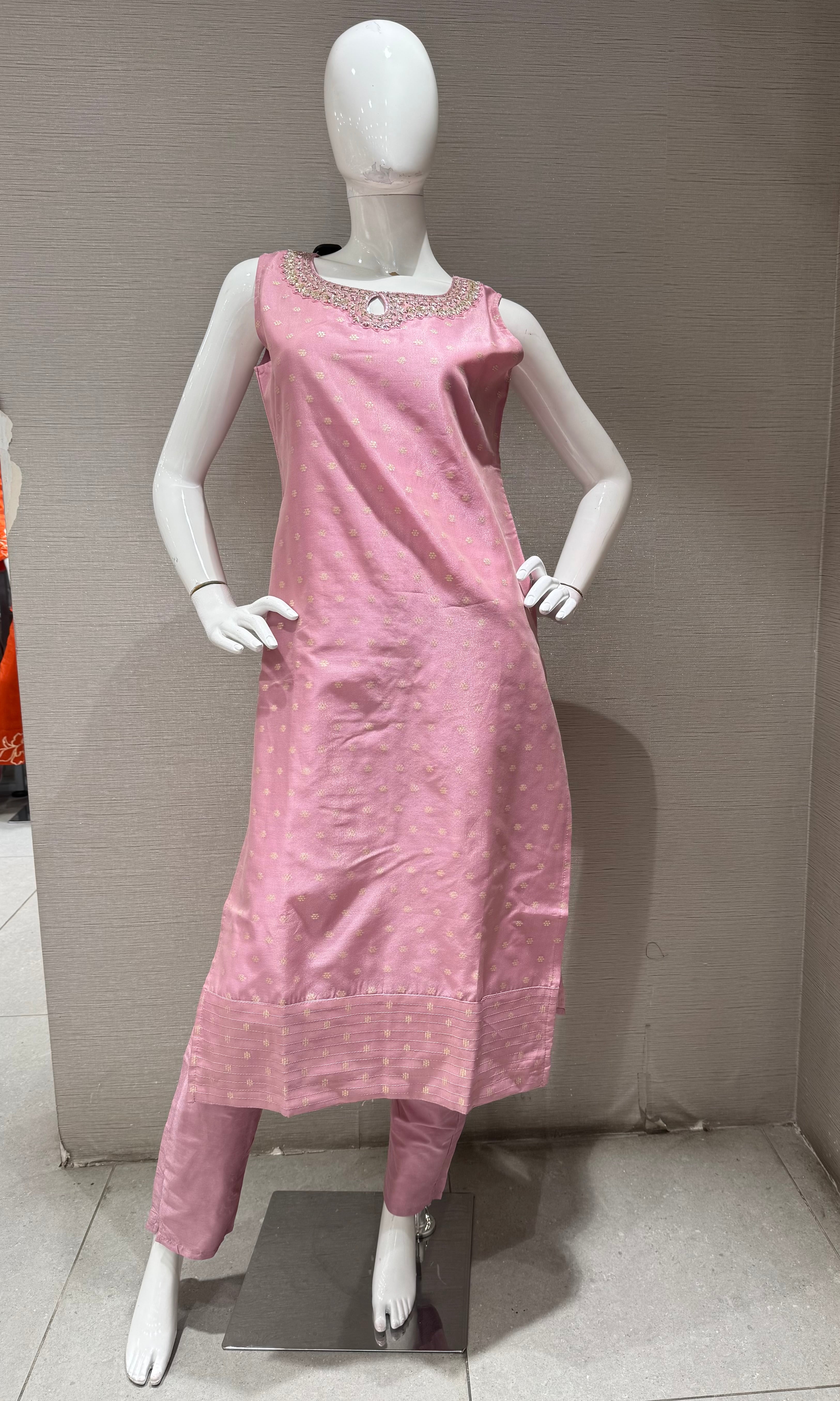 Onion Pink Kurta Set with Sheer Dupatta