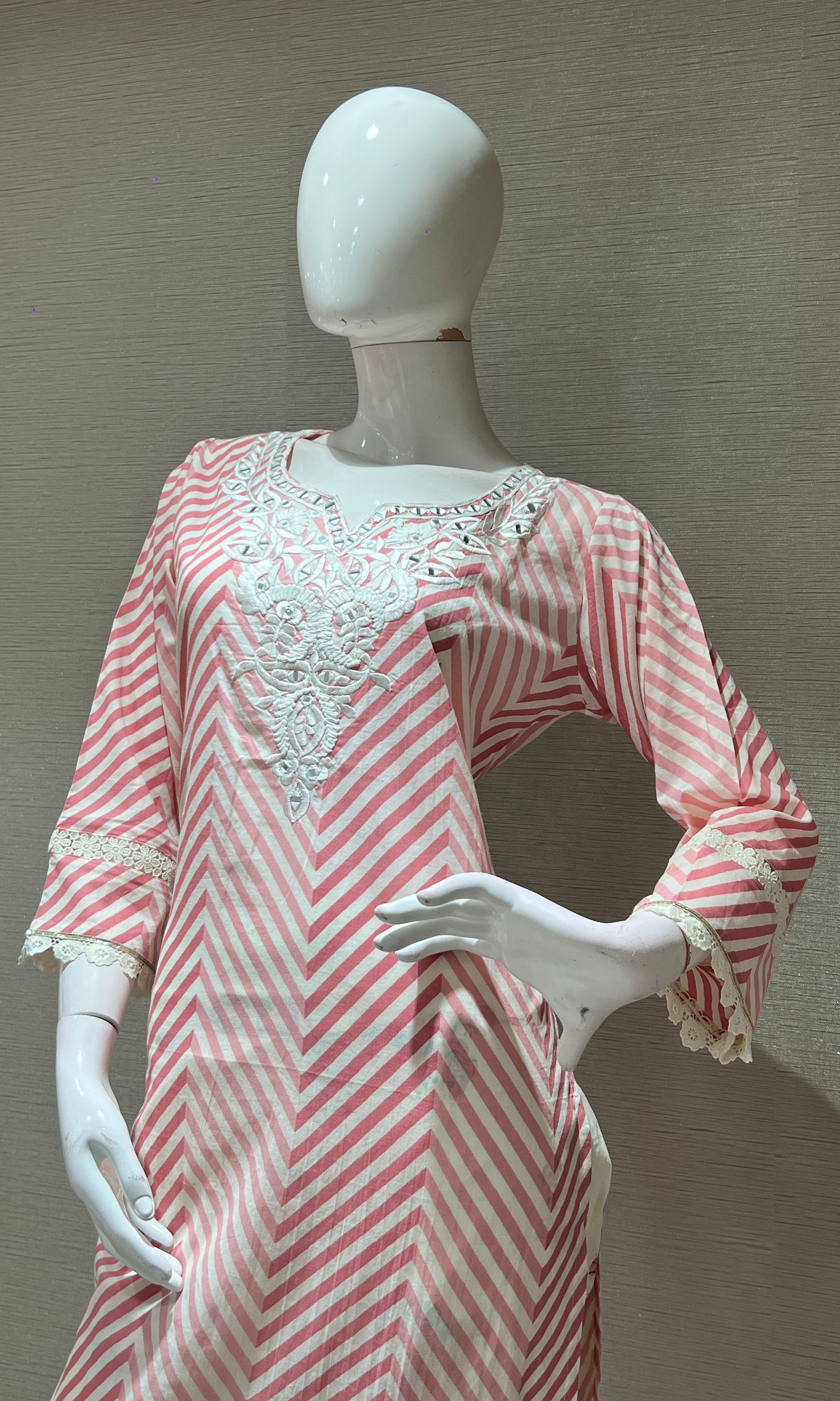 PEACH LEHARIYA ZIG ZAG PRINT KURTA SET