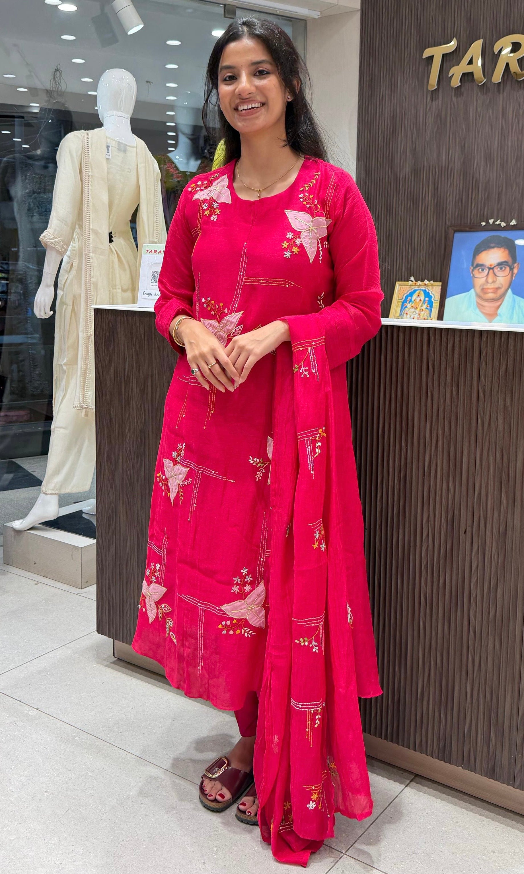 Rani Elegant Muslin Pleated Chanderi Kurta Set
