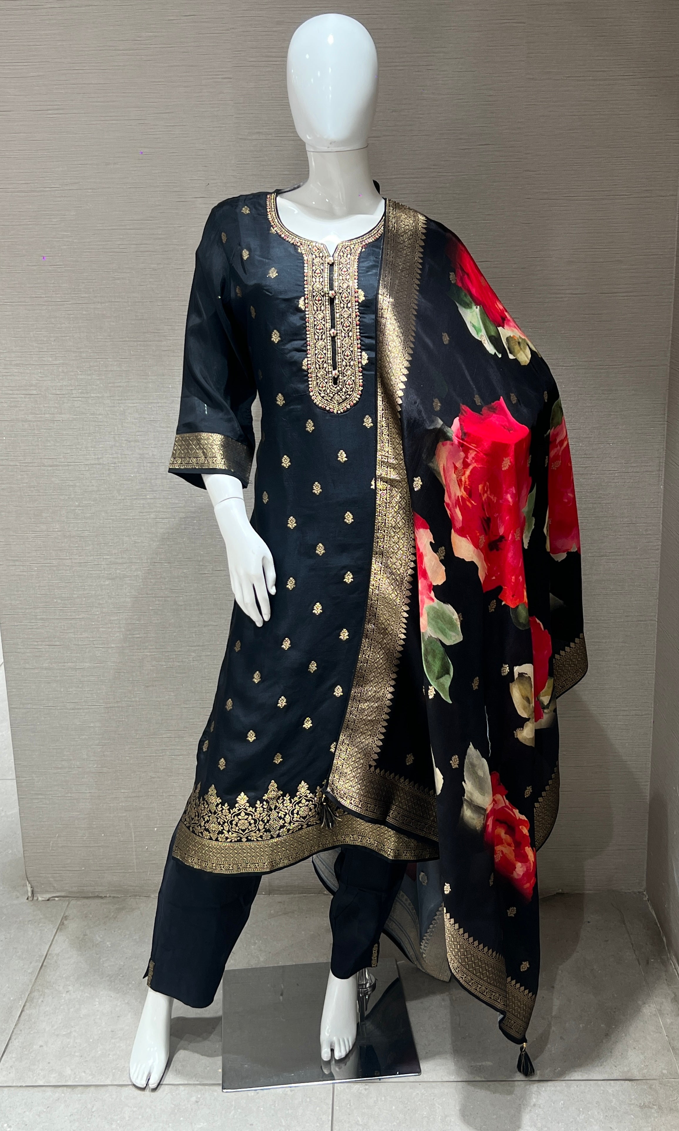 Black kurta set