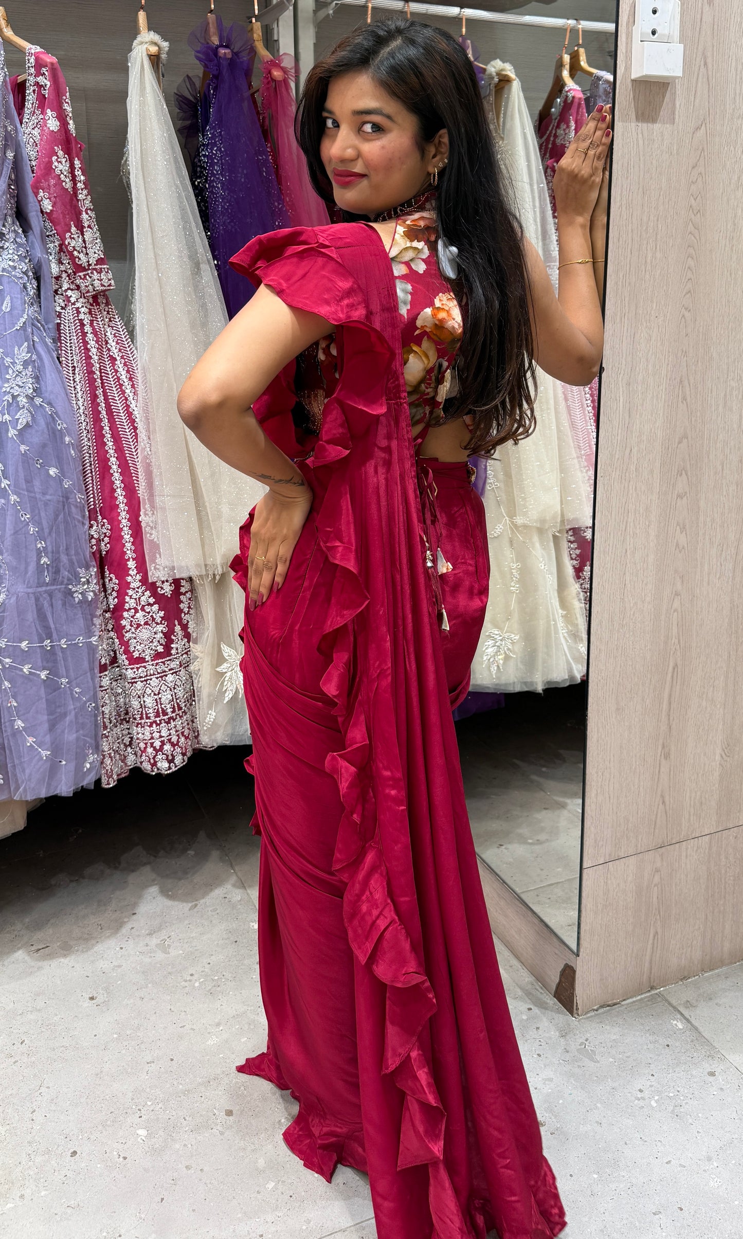 ♥️Red ready to wear saree♥️