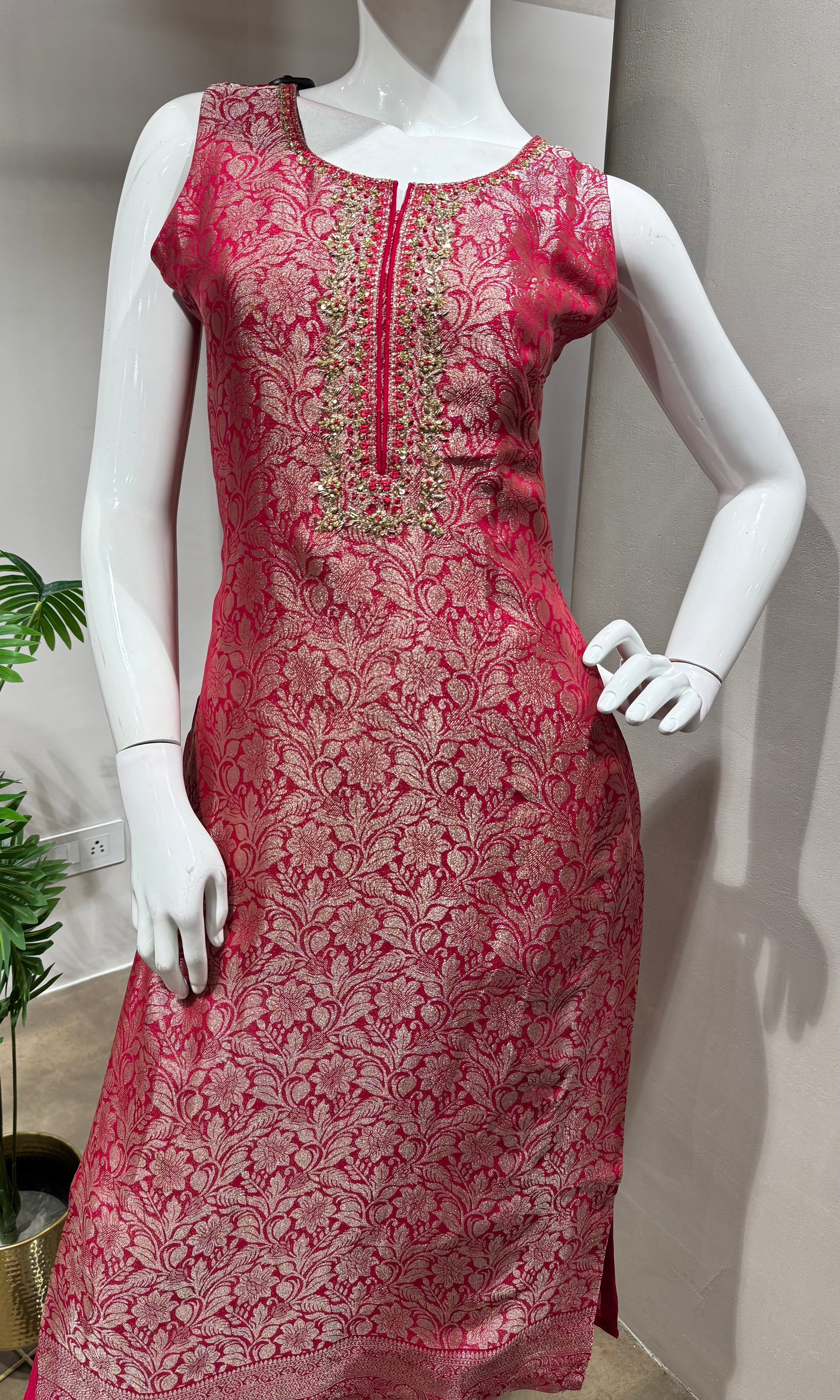 RANI pink Banarasi kurta set