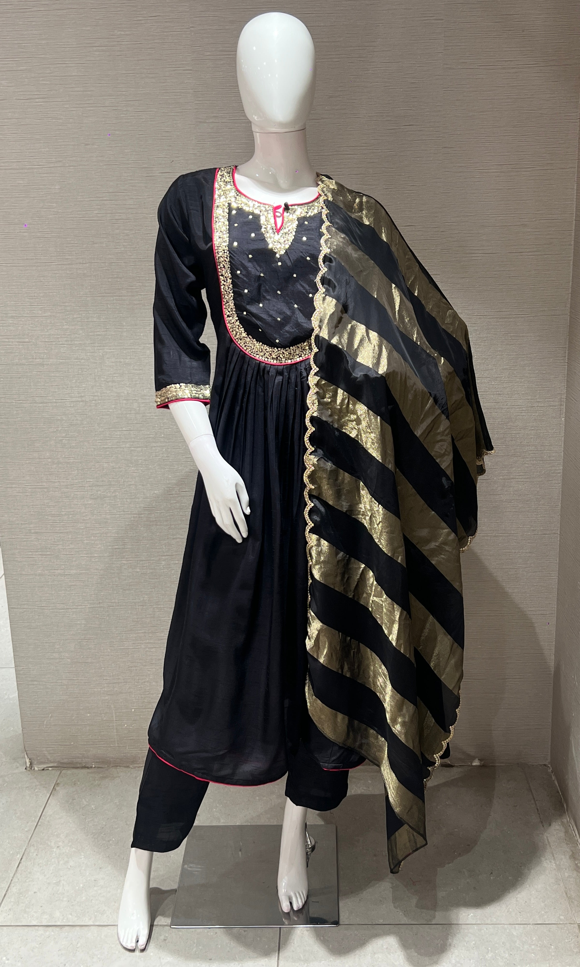 Black kurta set