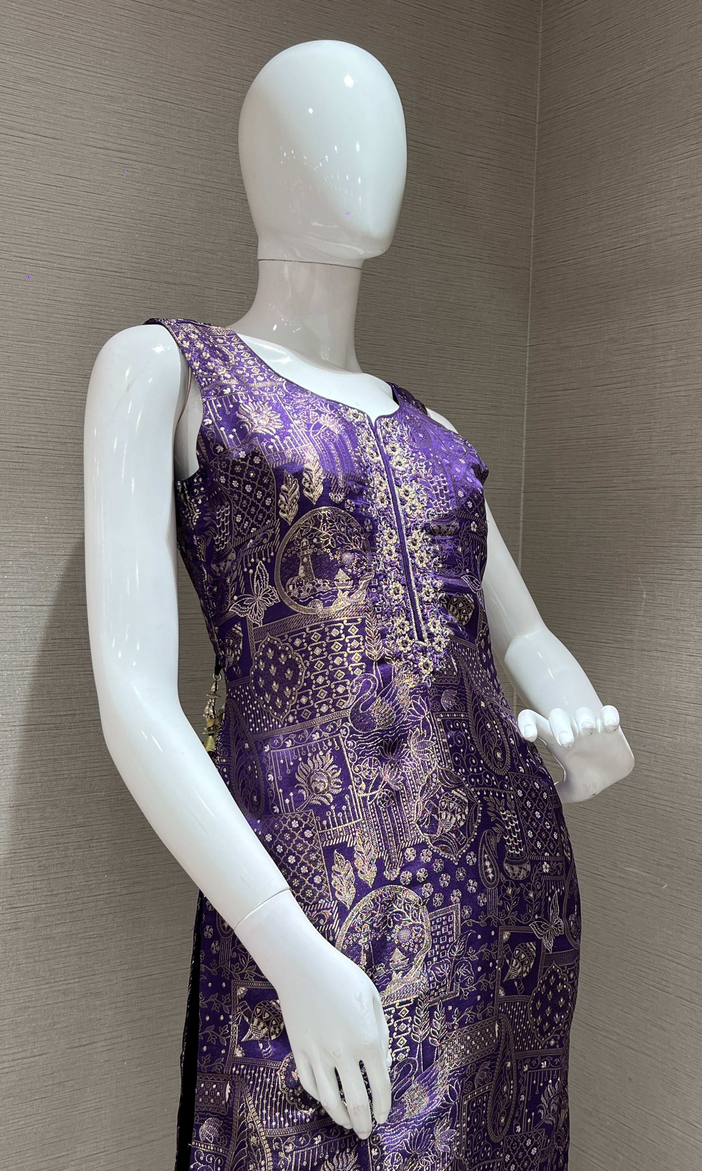 PURPLE ETHNIC KURTA SET WITH WOVEN DUPATTA