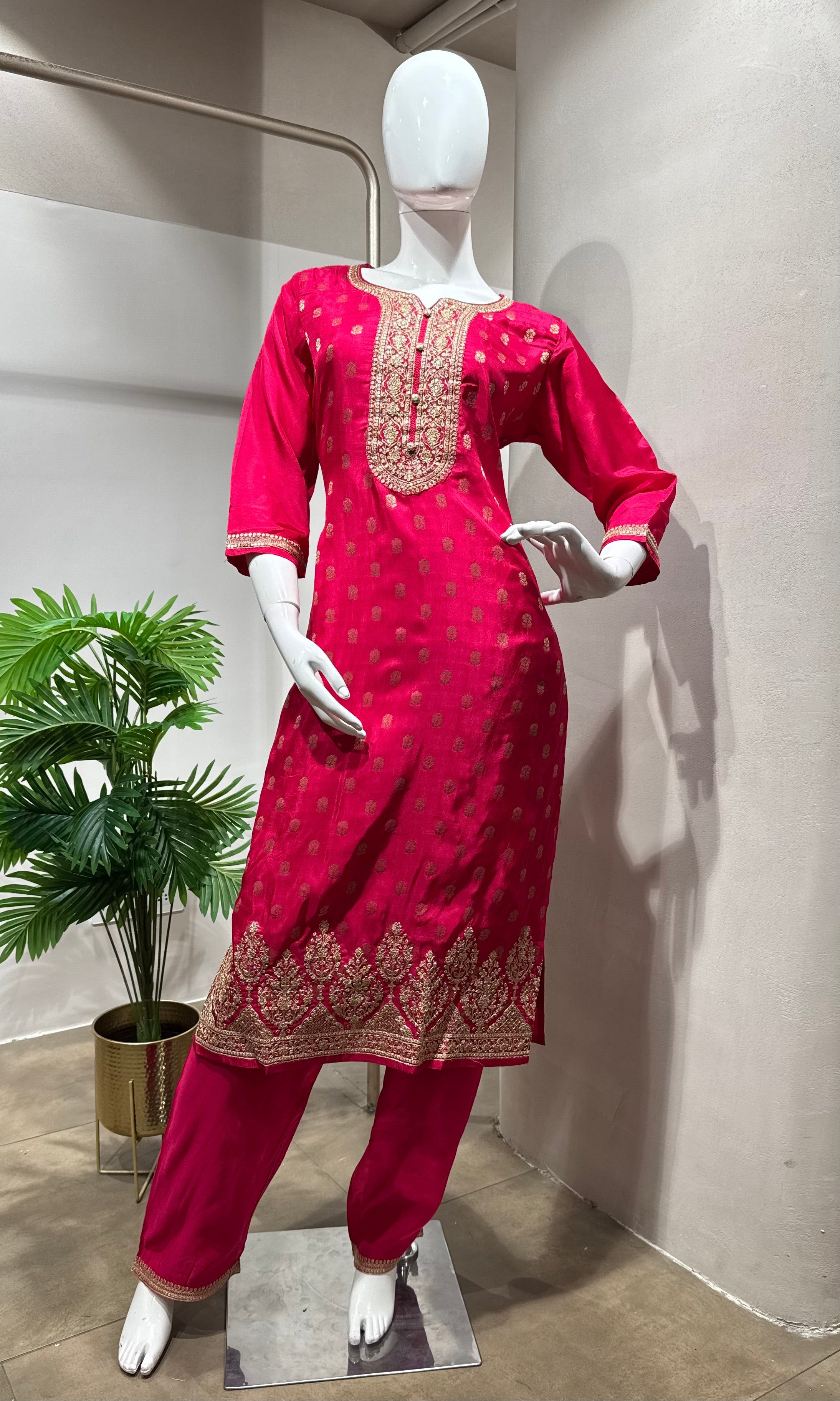 Pink Kurta Set with Gold Embroidery & Dupatta
