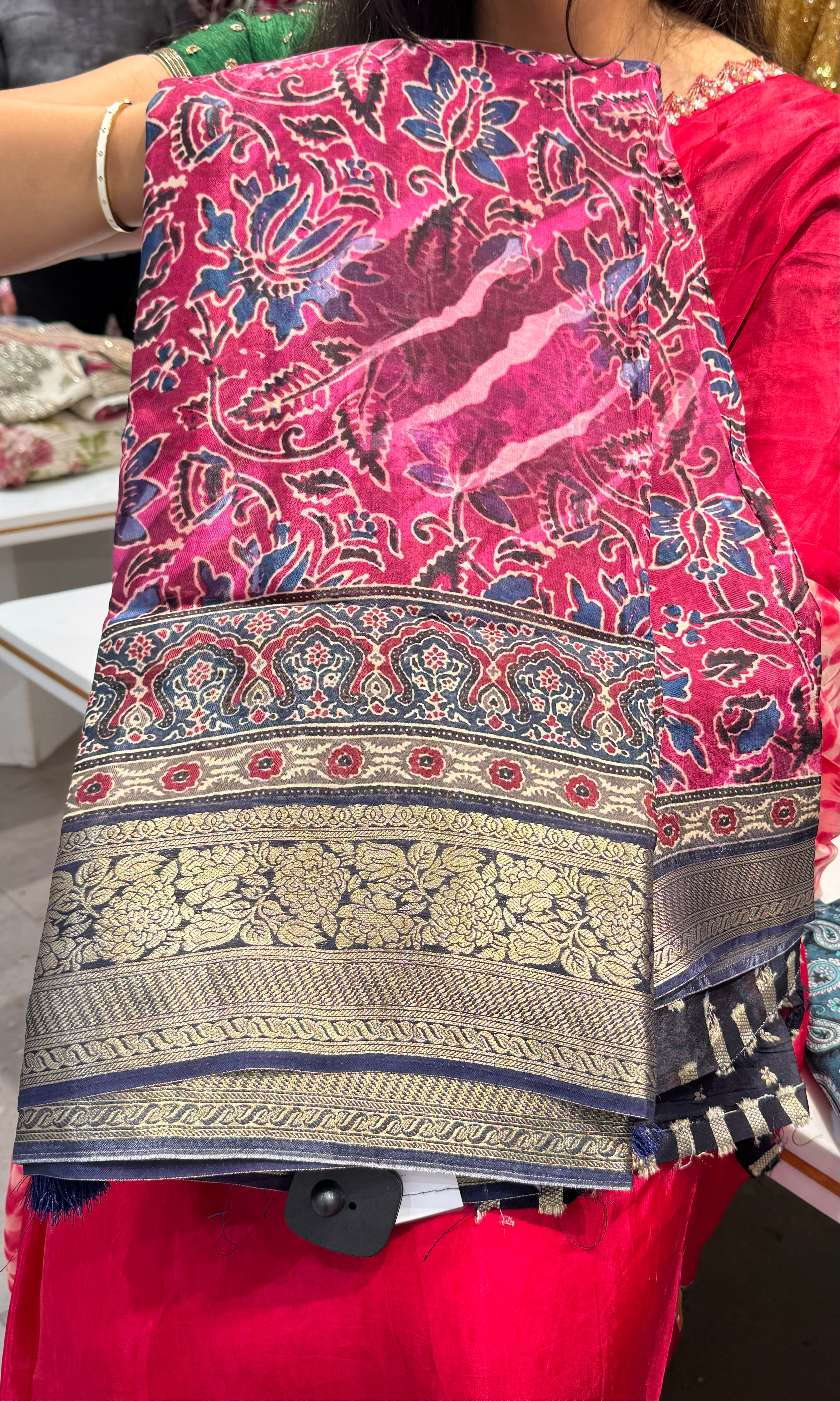 Pink saree 4444