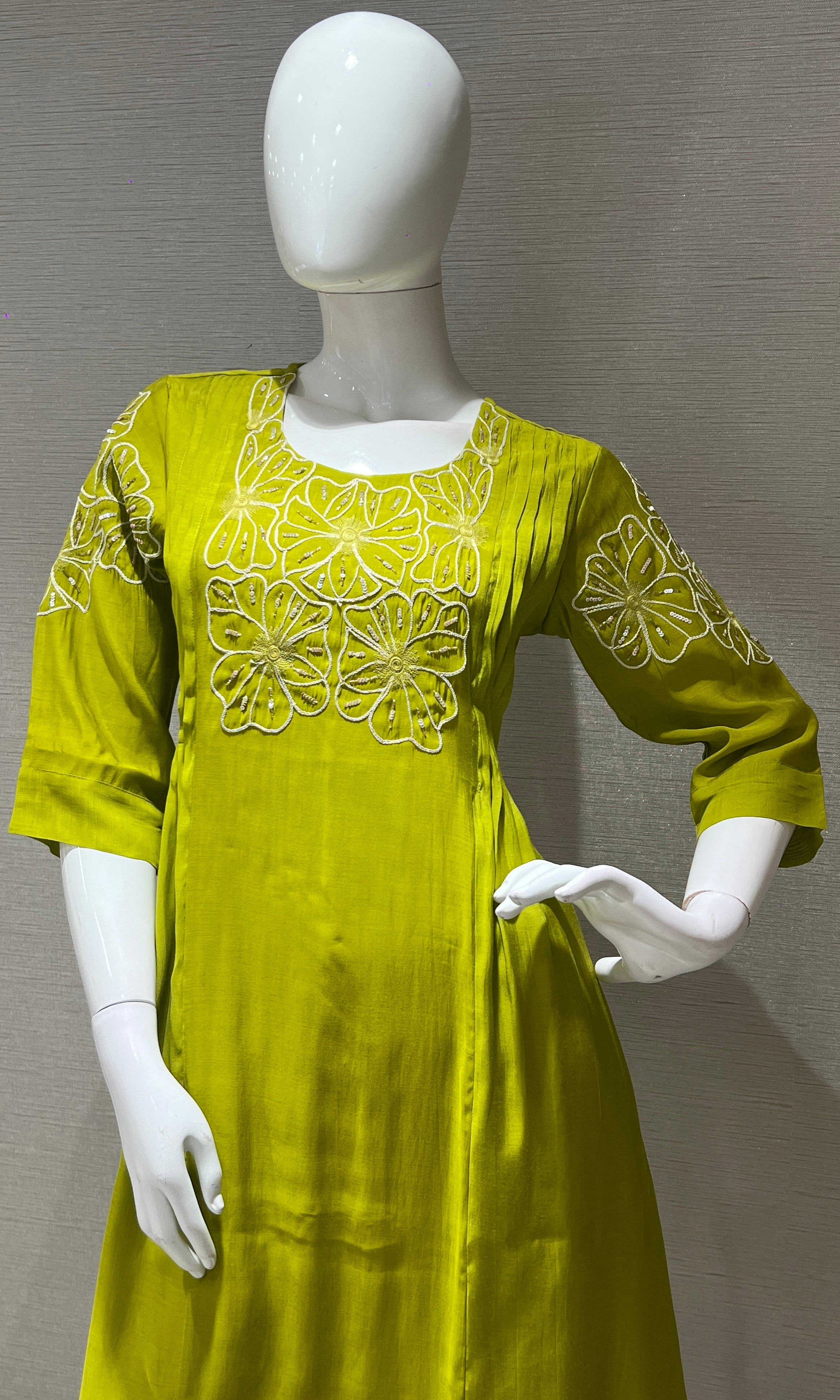 Liril FLORAL MUL CHANDERI kurta set