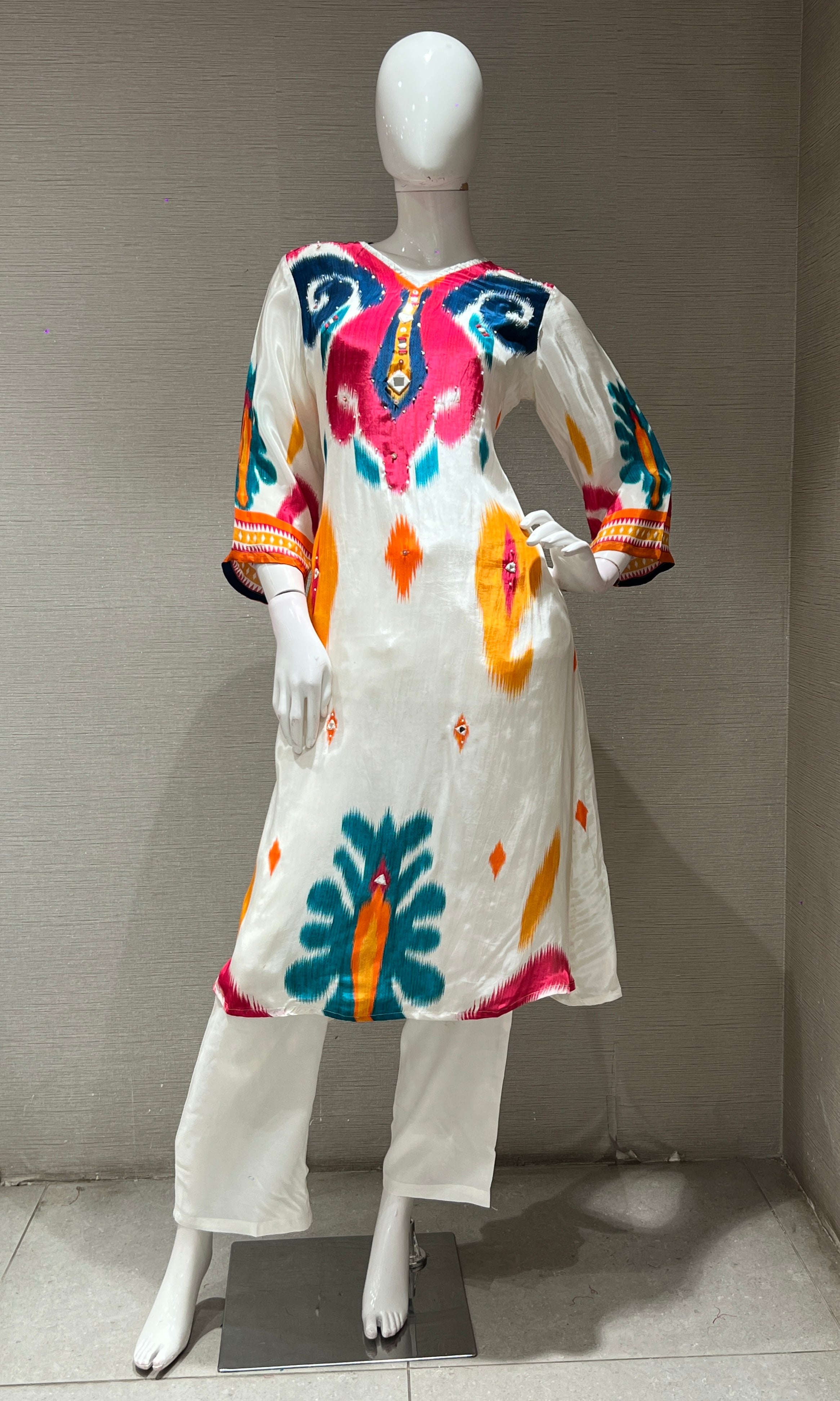 Cream multi coloured ethnic kurta set