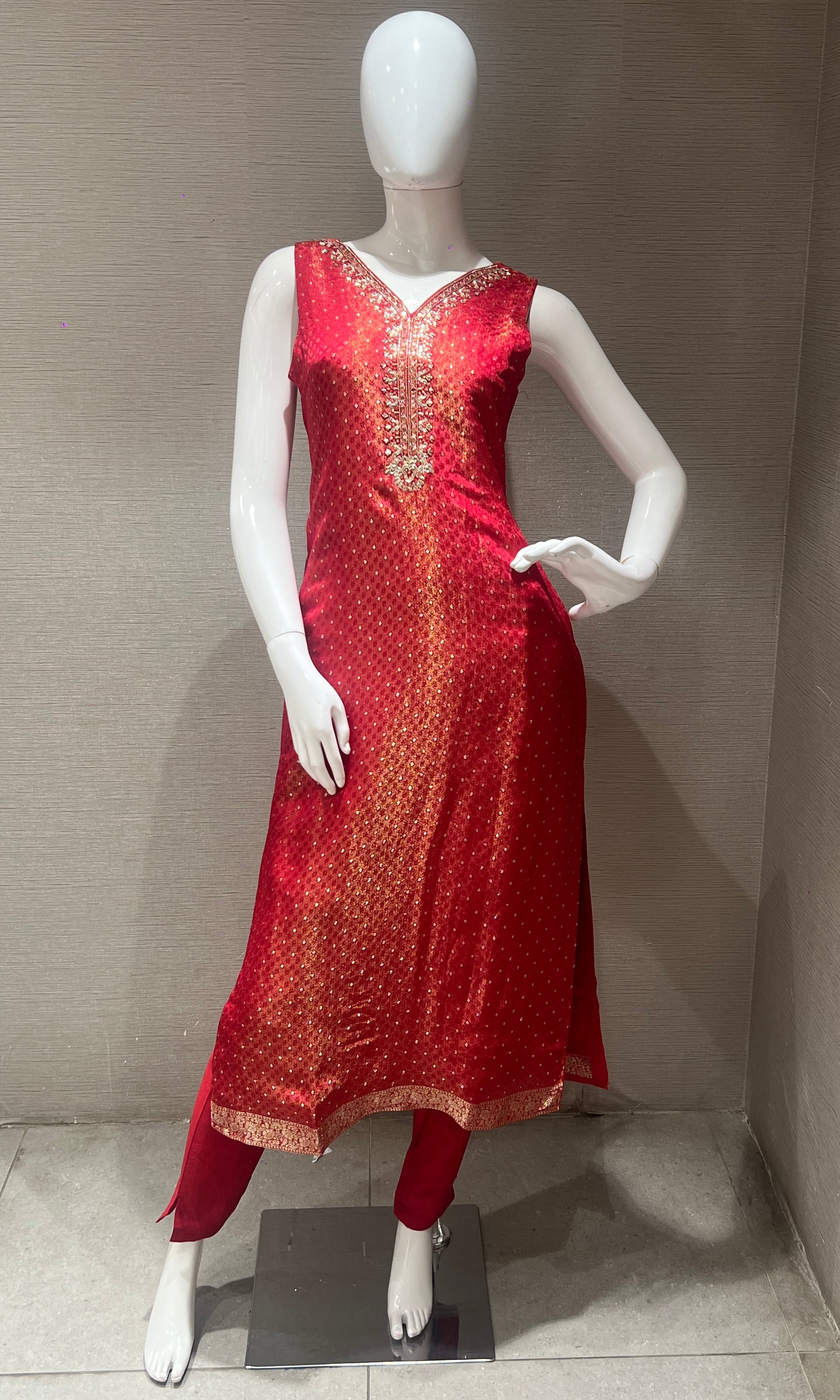 Red kurta set