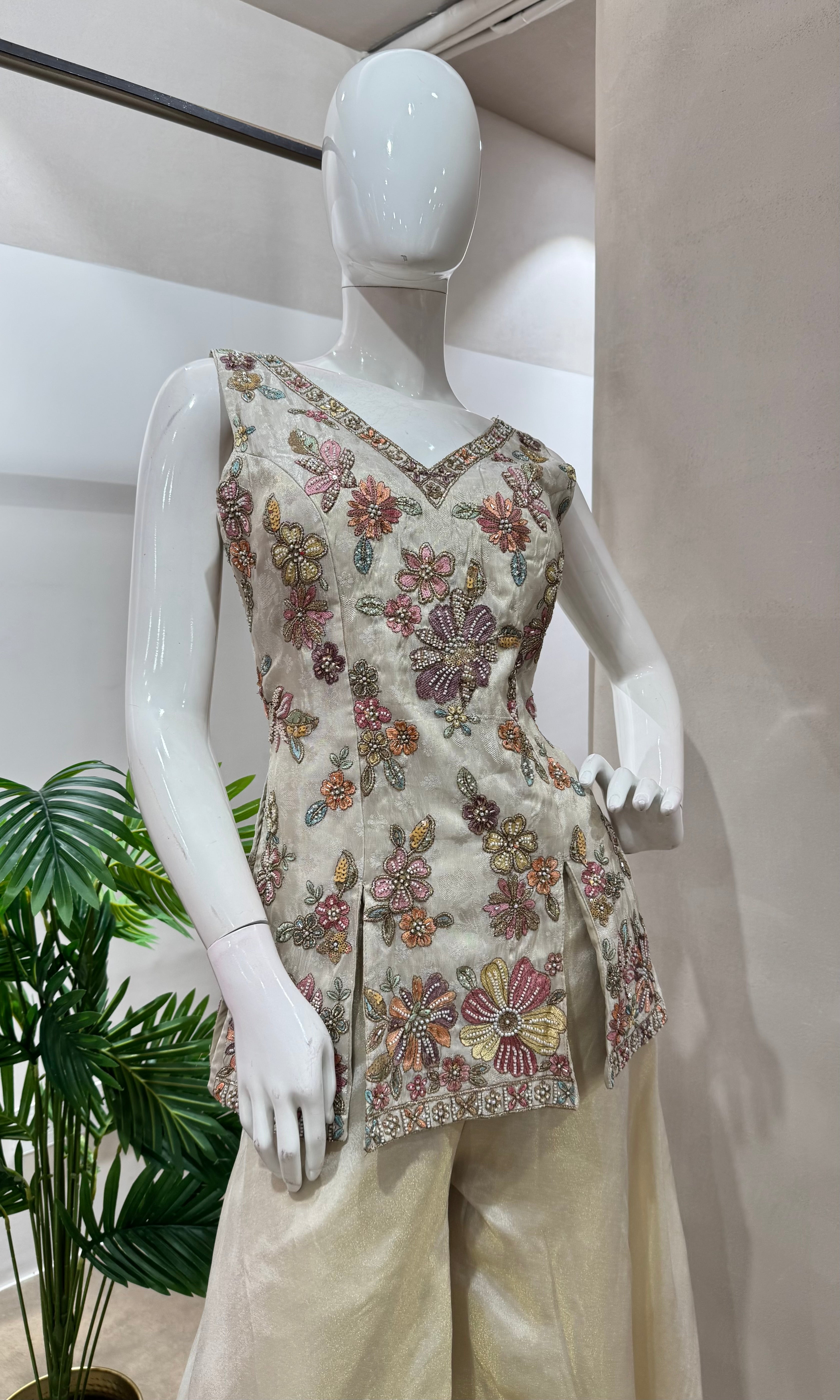 HALF WHITE FLORAL EMBROIDERY PALAZZO SET