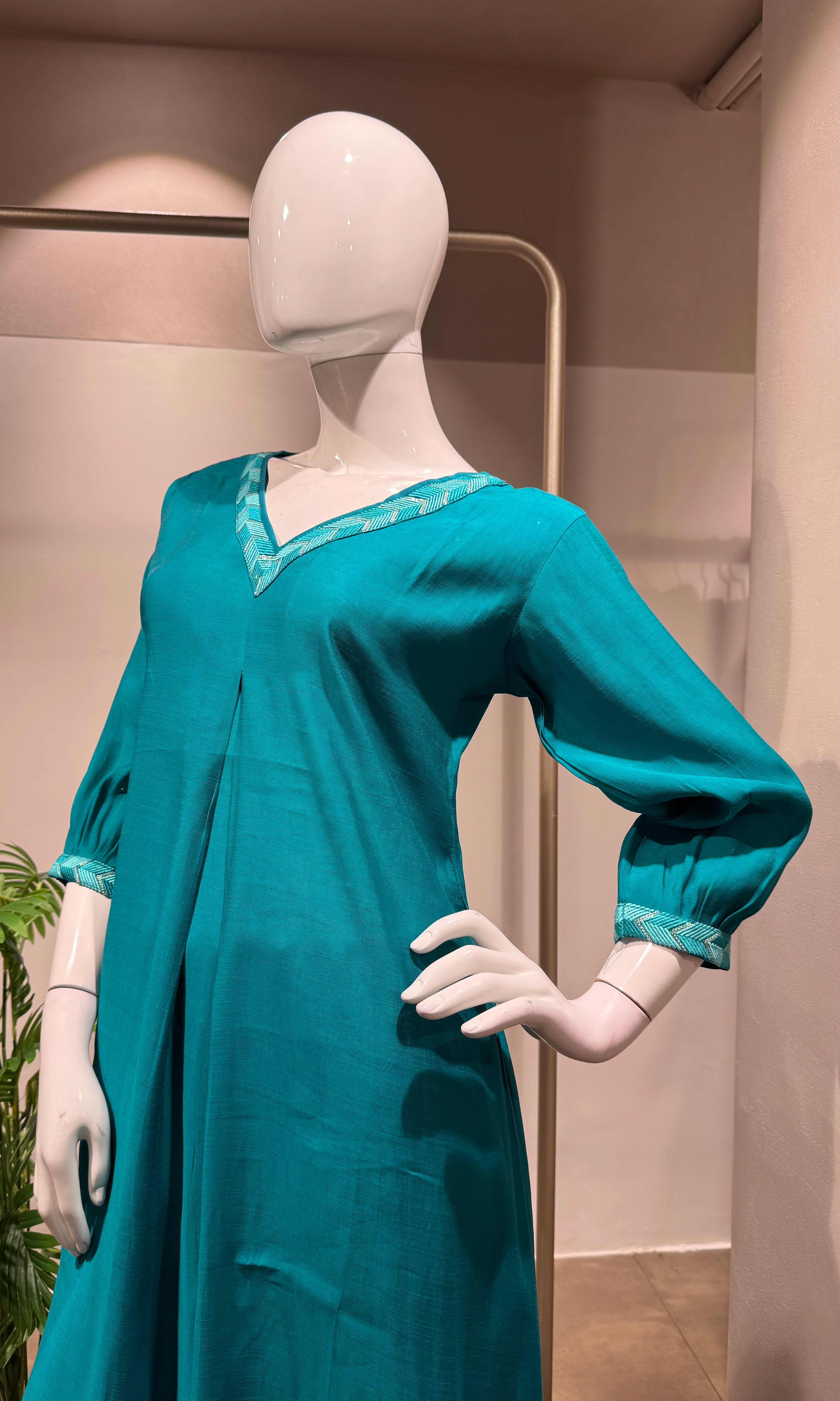 GREEN embroidered kurta set
