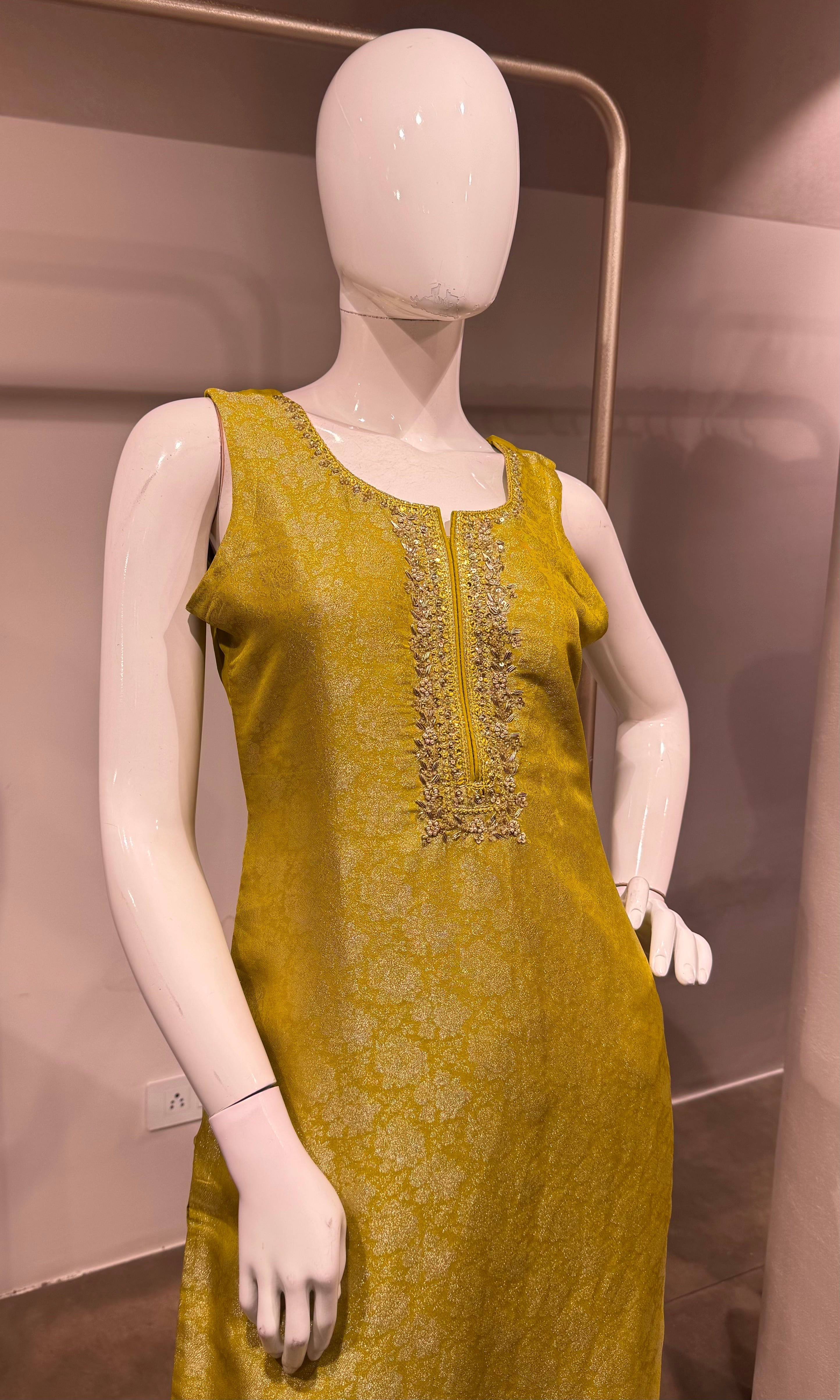 GREEN Embroidered Kurti Set with Dupatta